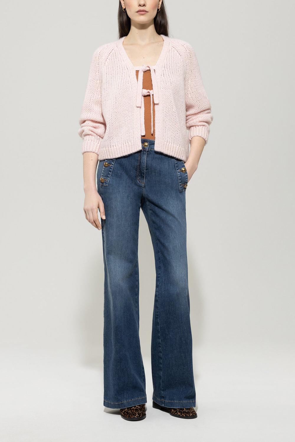 Cardigan mit Schleifendetails - creamy powder - Standard