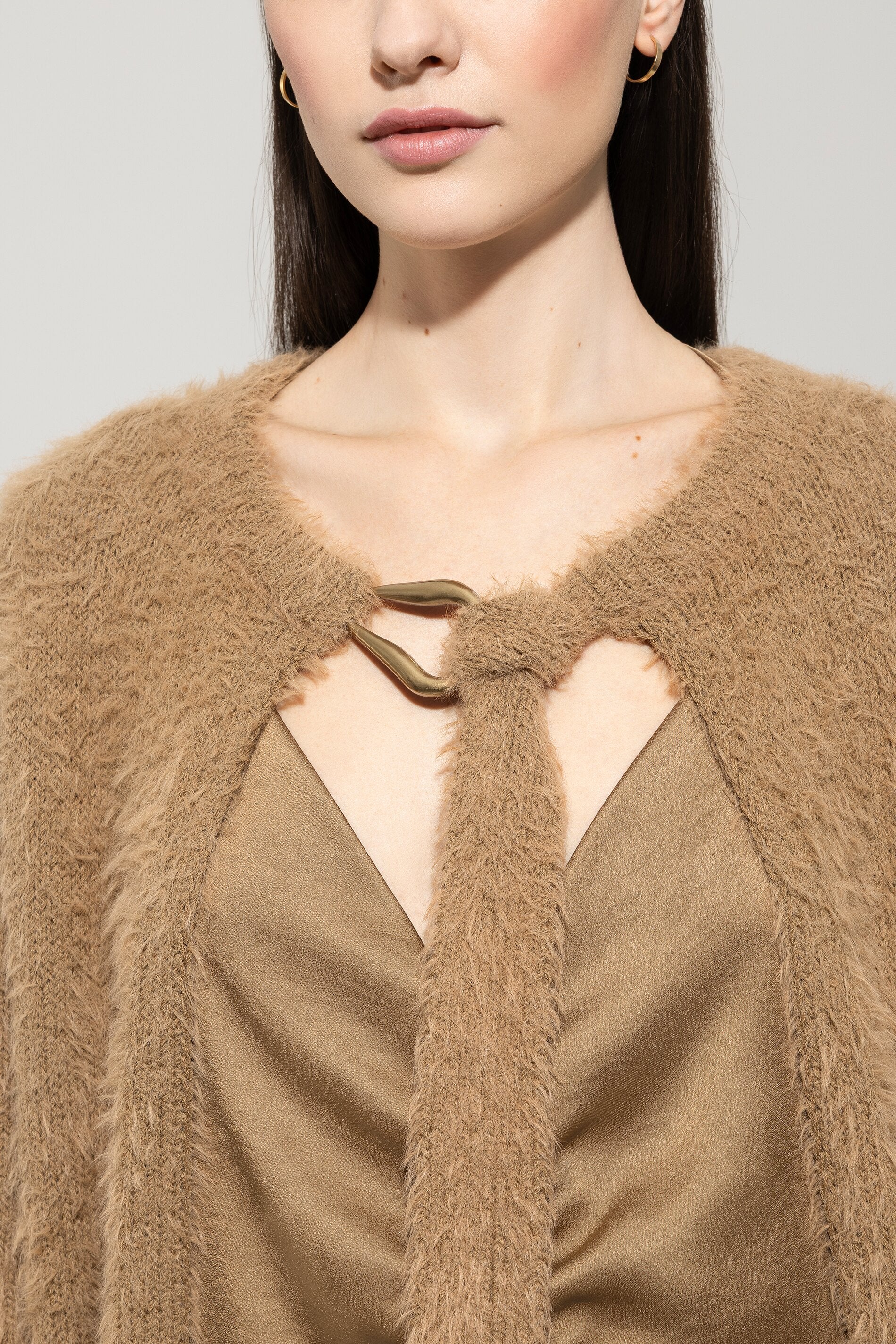 Cardigan mit Bindebanddetail - hanf - Standard | Model Detail