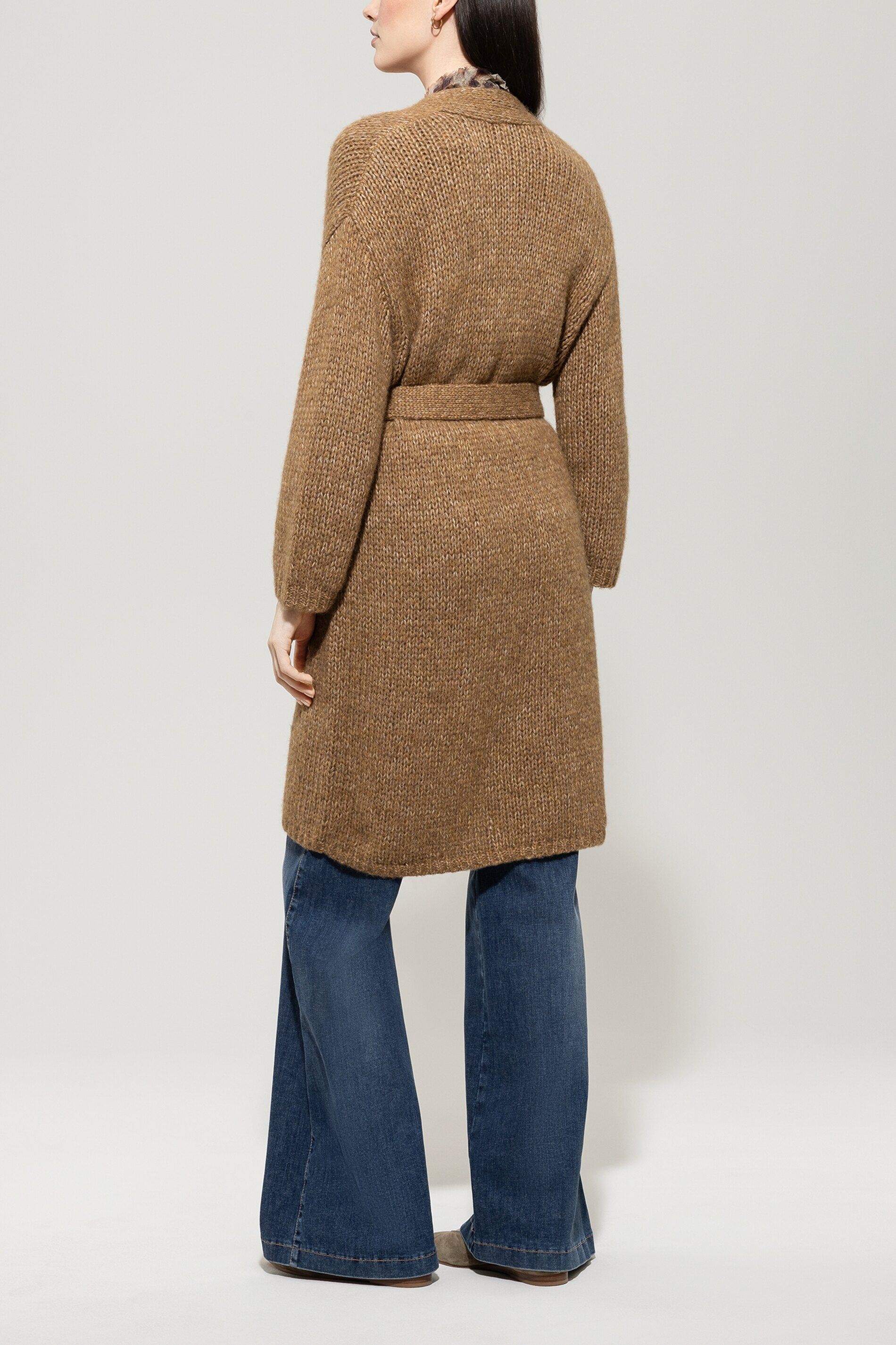 Long-Mantel mit Bindegürtel - hanf - Standard | Model Rück