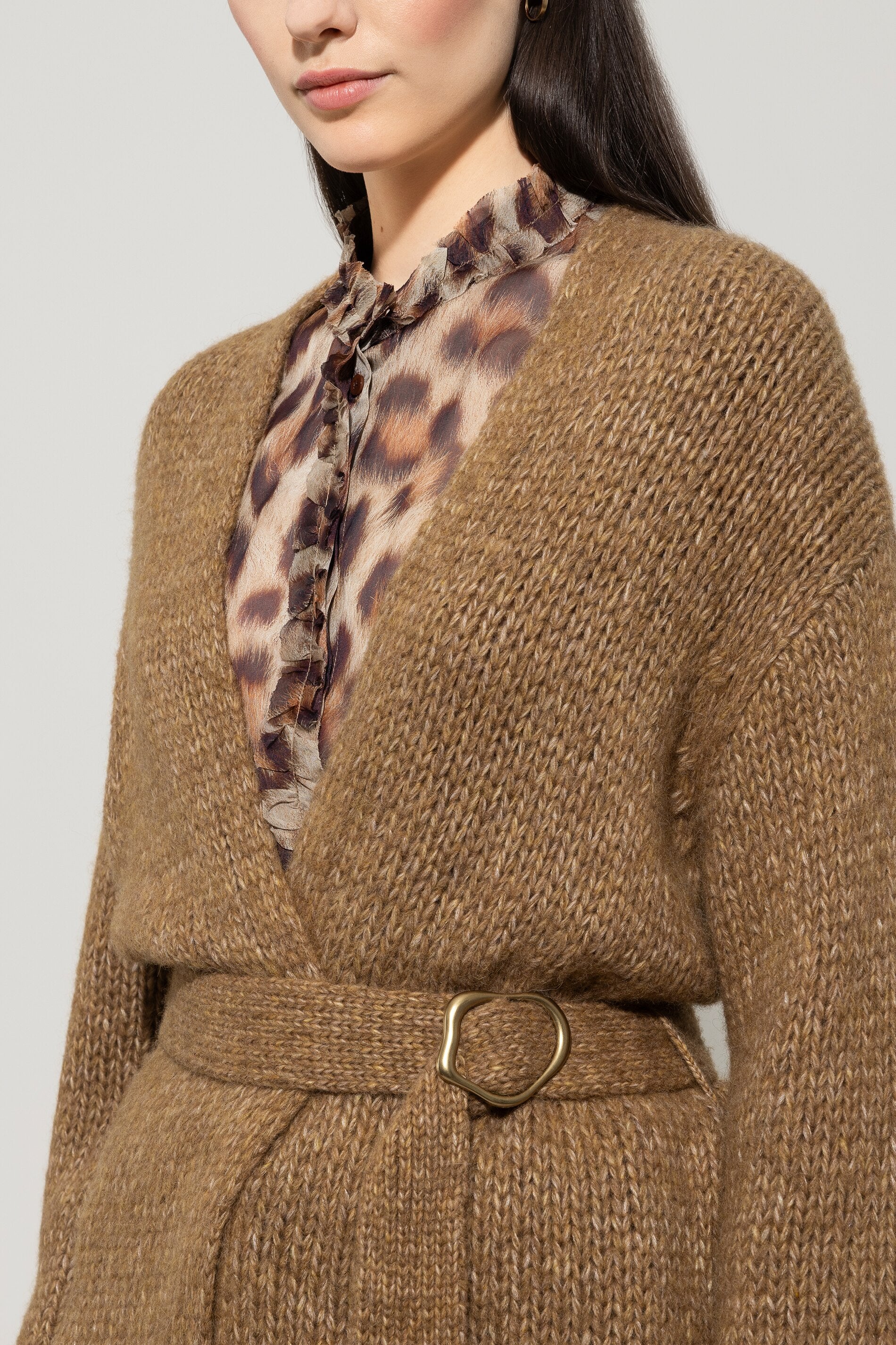 Long-Mantel mit Bindegürtel - hanf - Standard | Model Detail