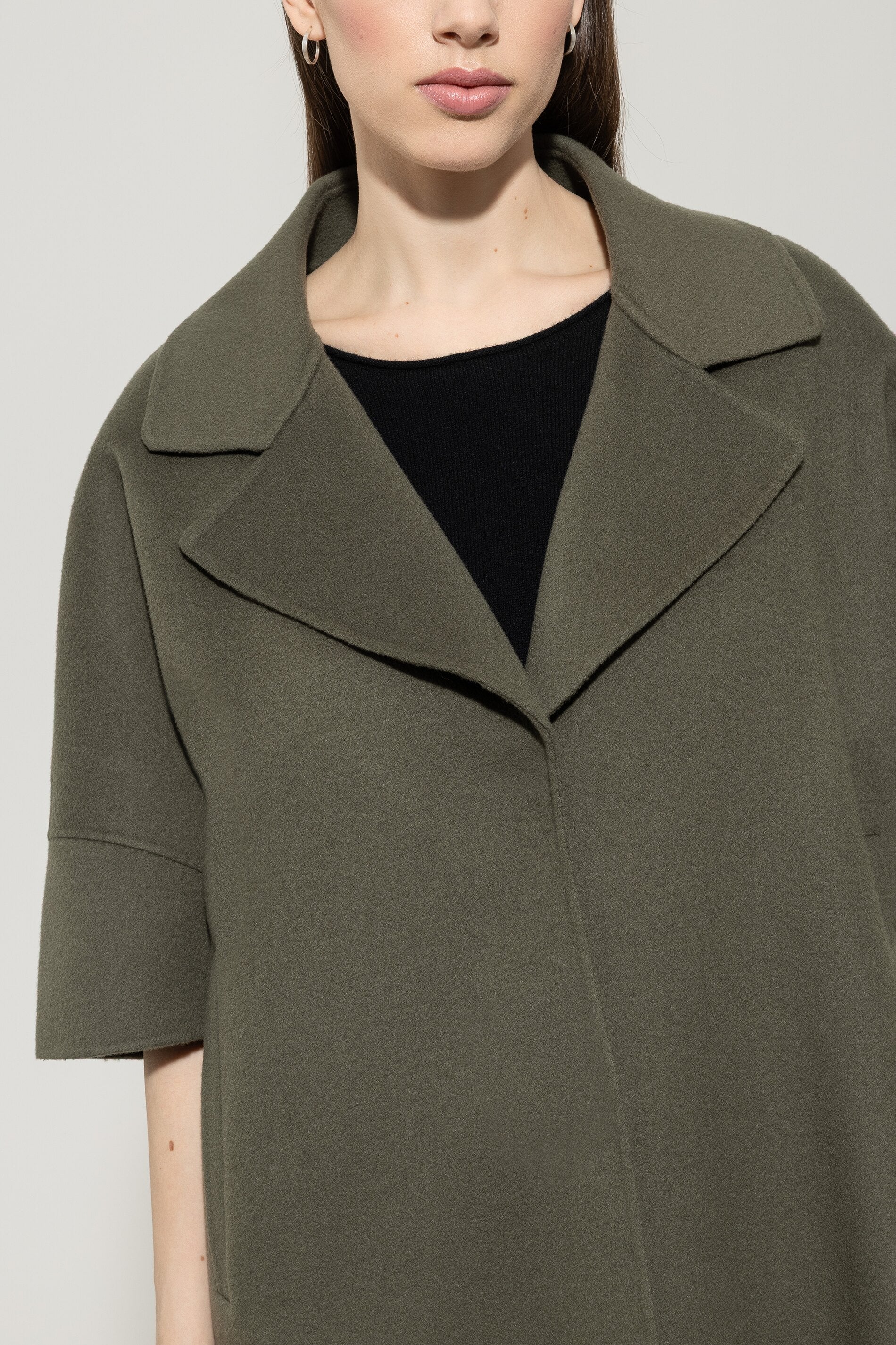 Doubleface-Cape - cool khaki - Standard | Model Detail