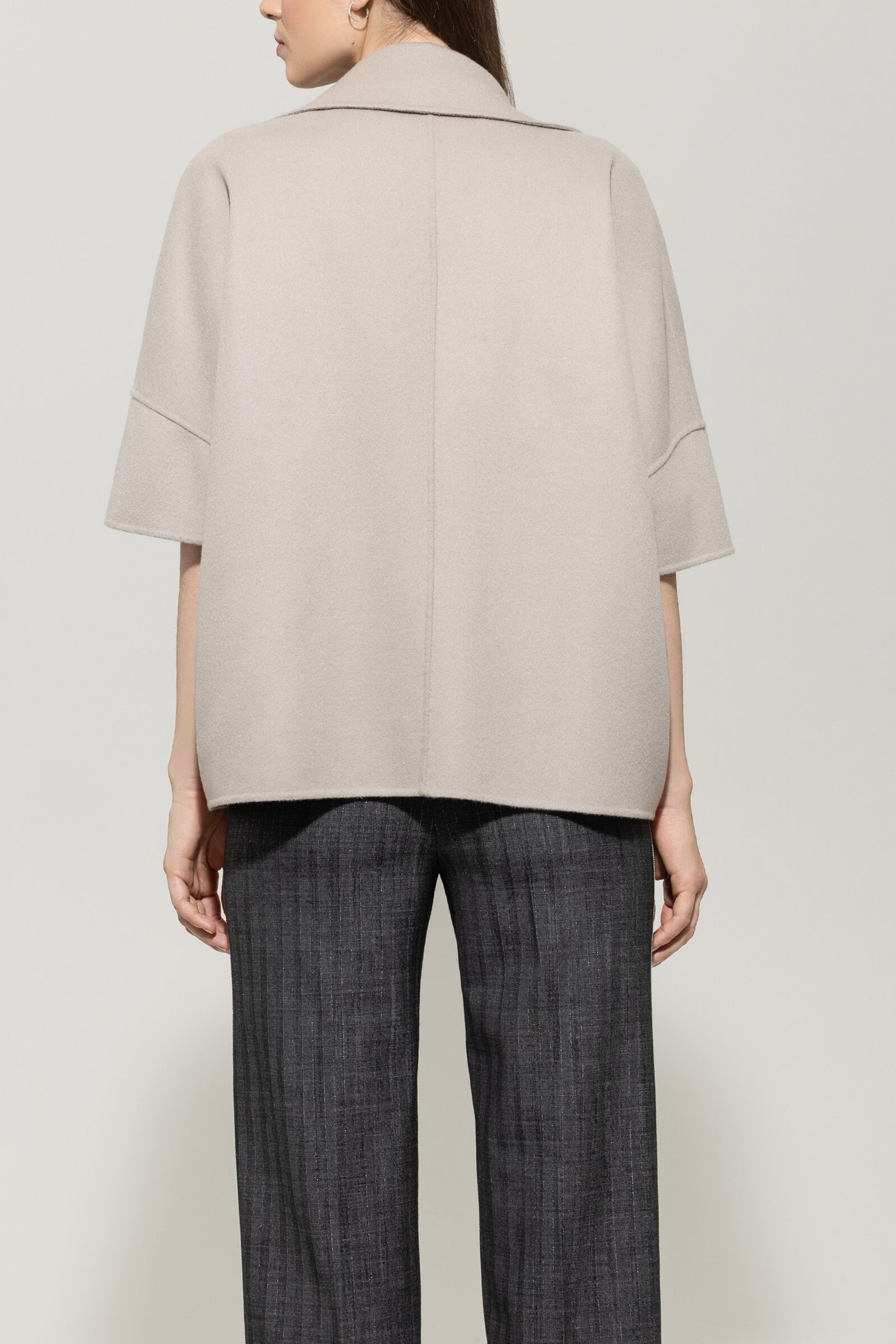 Doubleface-Cape - oyster - Standard | Model Rück