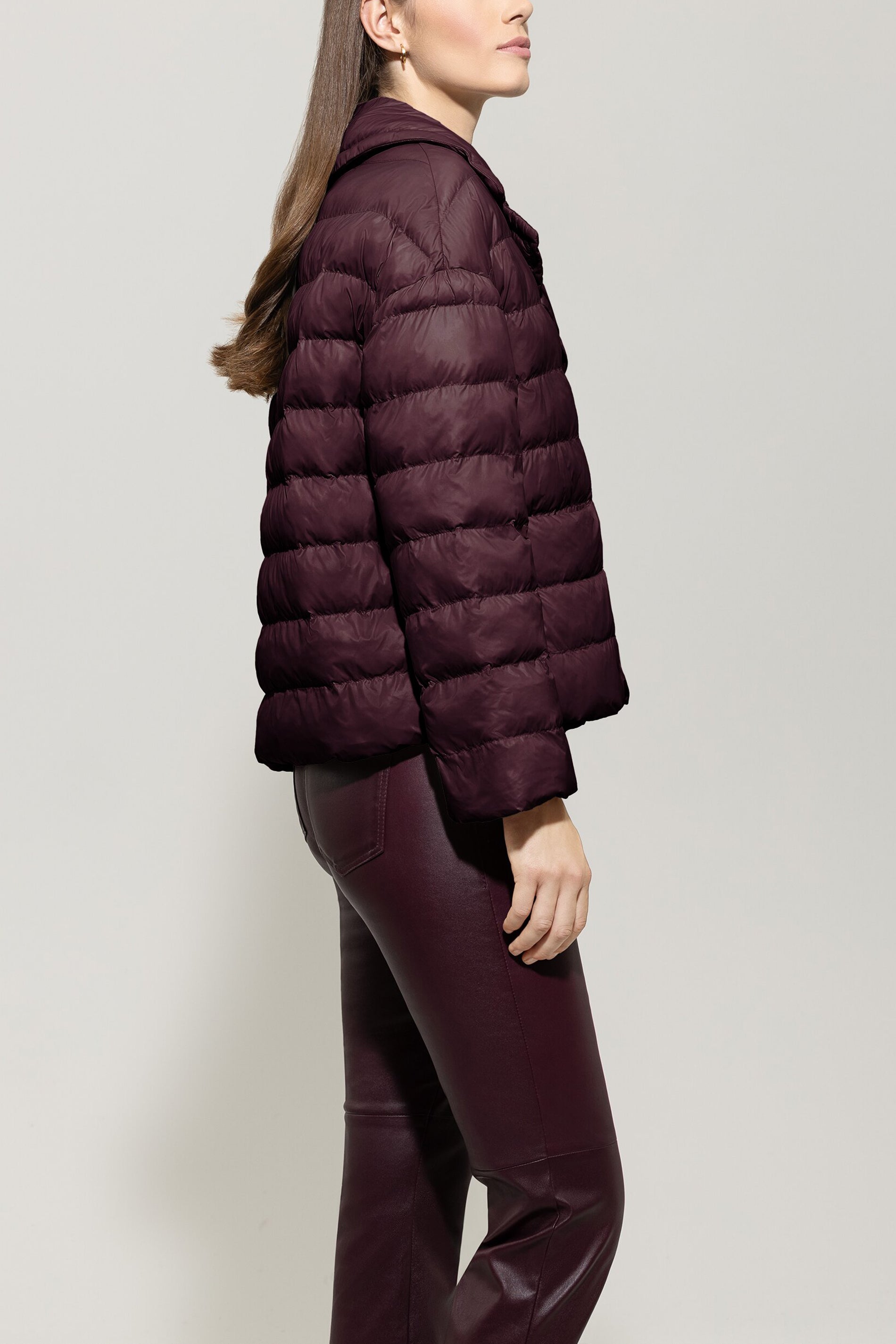 Outdoor-Steppjacke - burgundy - Standard | Model Seite