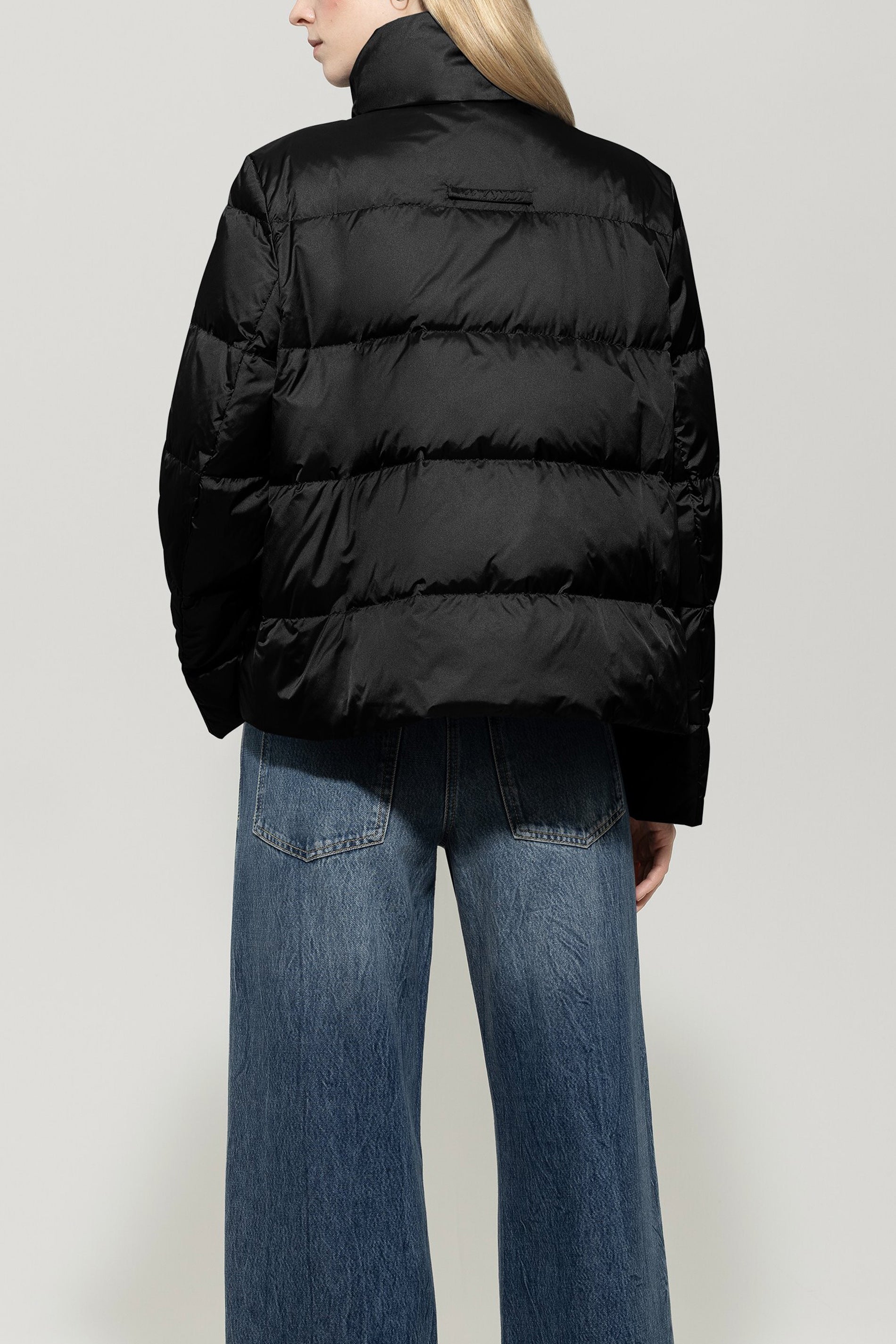 Outdoor-Daunenjacke - deep black - Standard | Model Rück