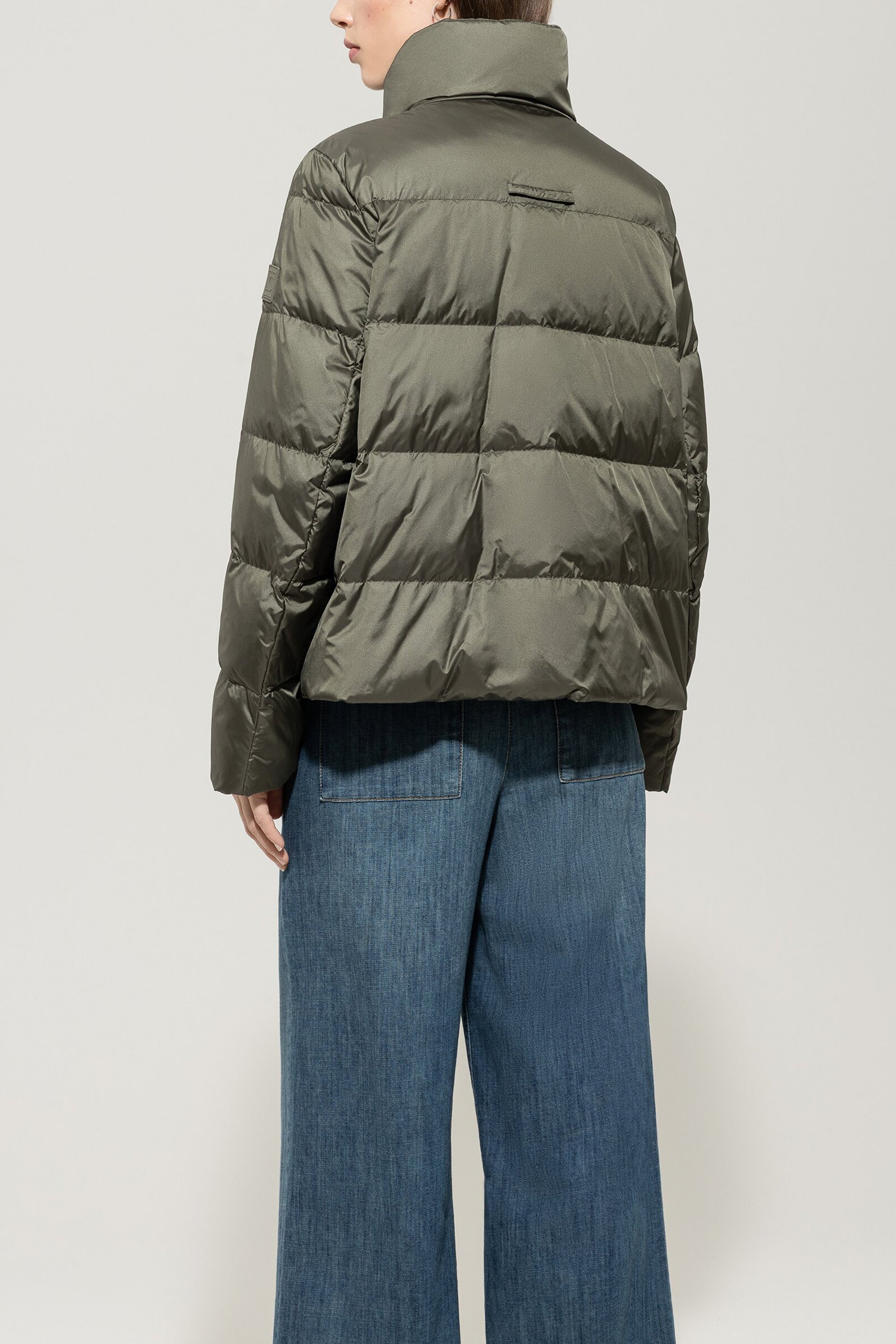 Outdoor-Daunenjacke - cool khaki - Standard | Model Rück