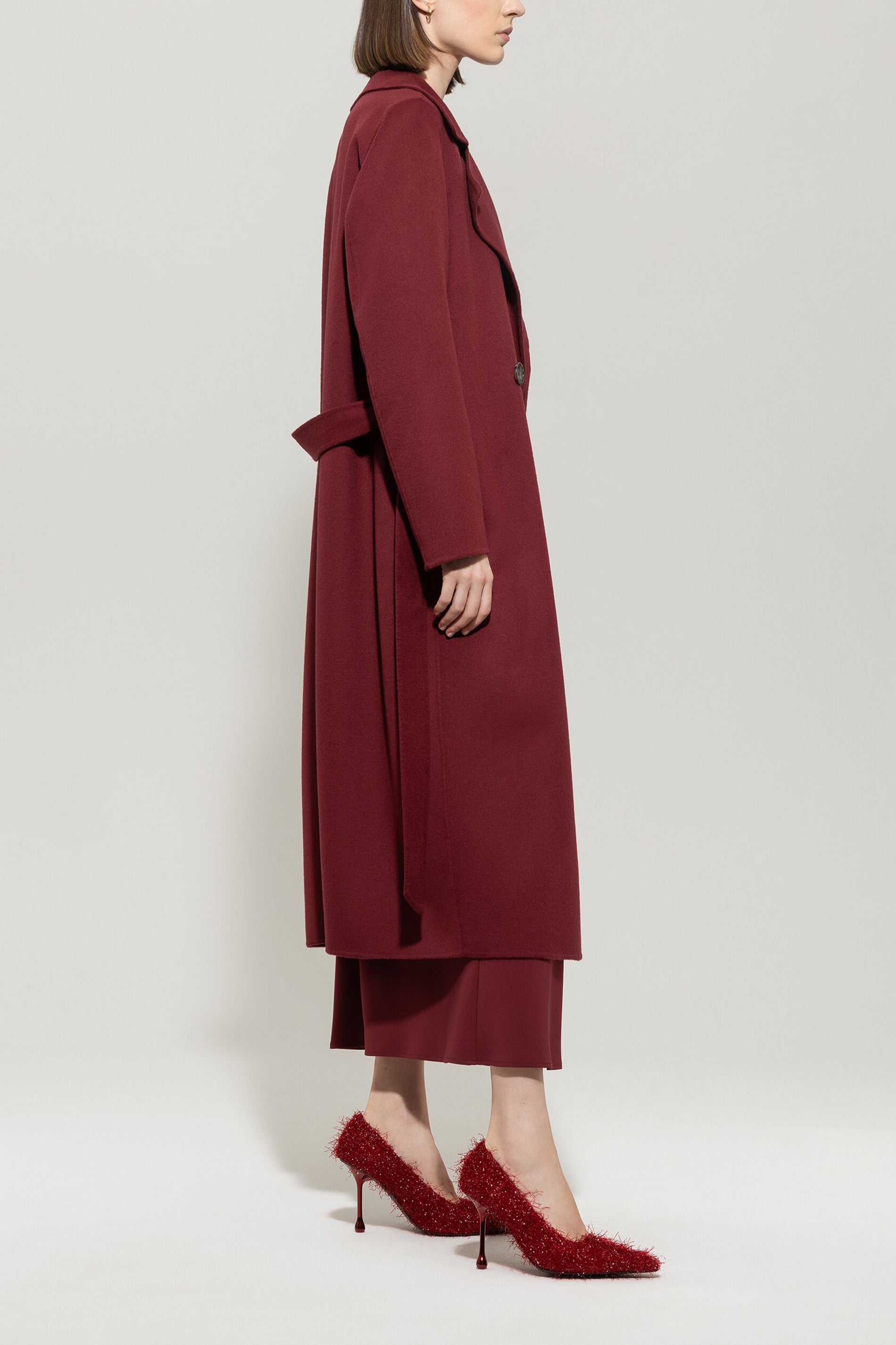 Doubleface-Mantel mit Gürtel - berry red - Standard | Model Seite