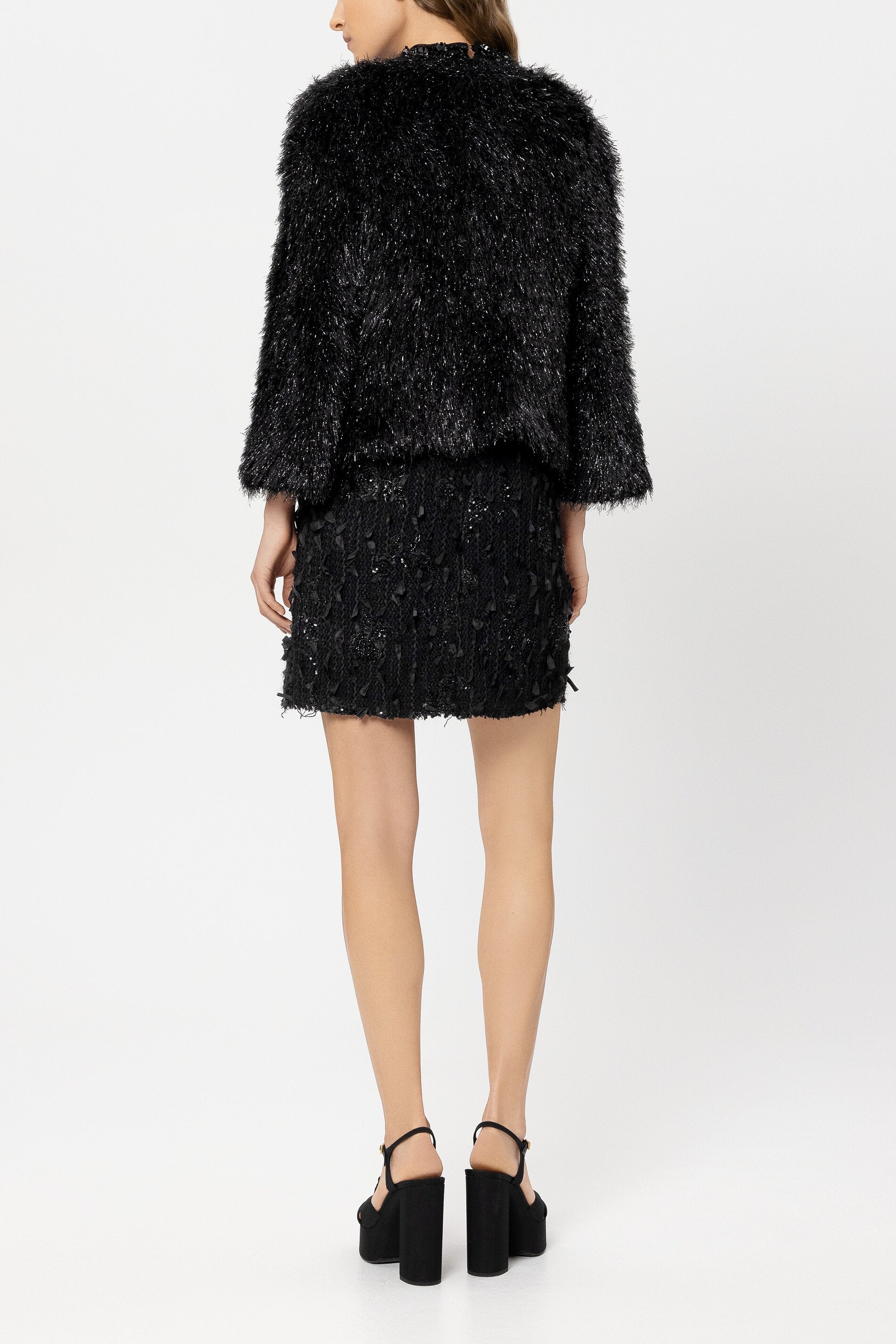 Cardigan in Fell-Optik - black - Standard | Model Rück