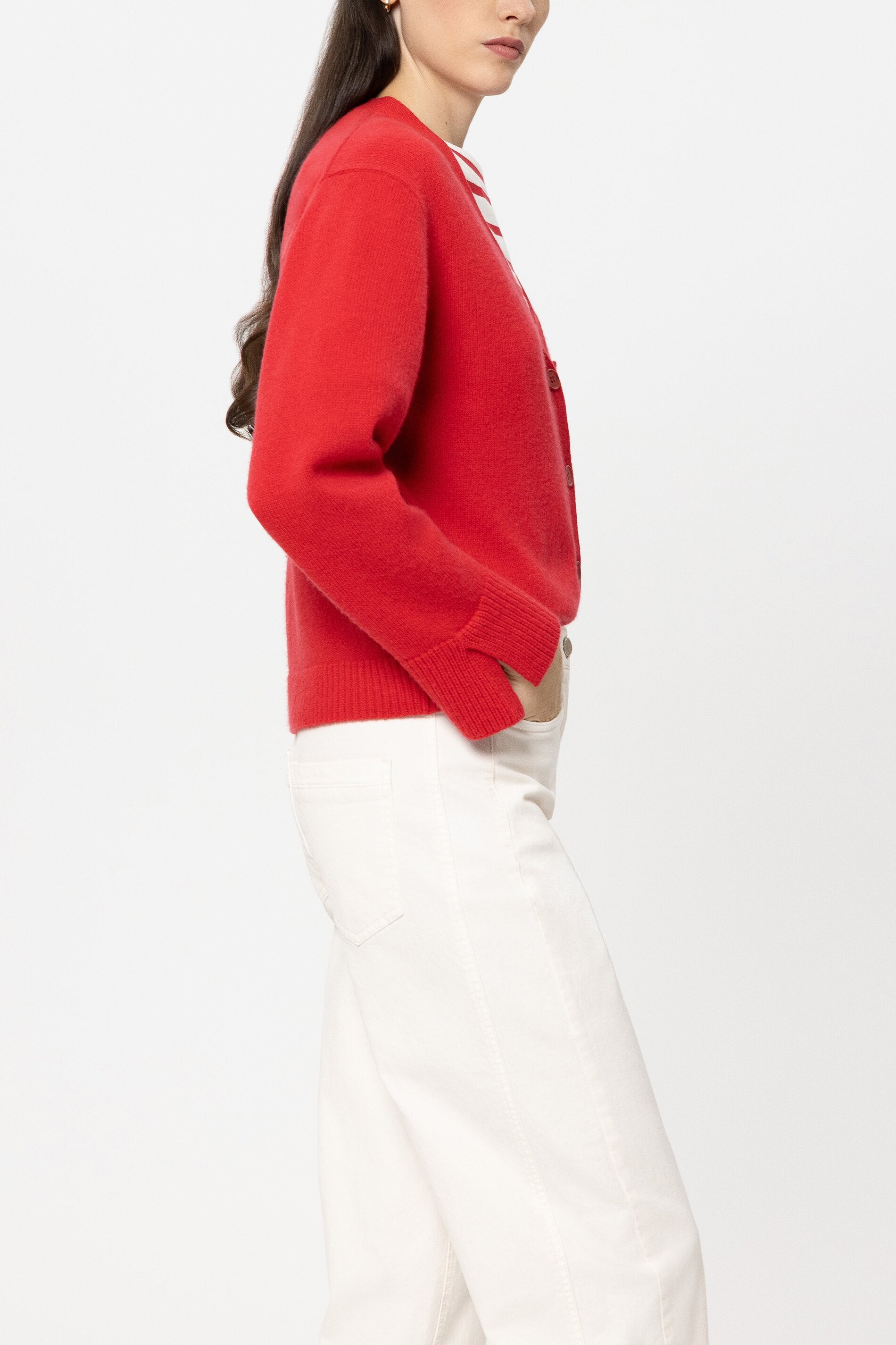 Cardigan aus Kaschmir-Mix - cherry red - Standard | Model Seite