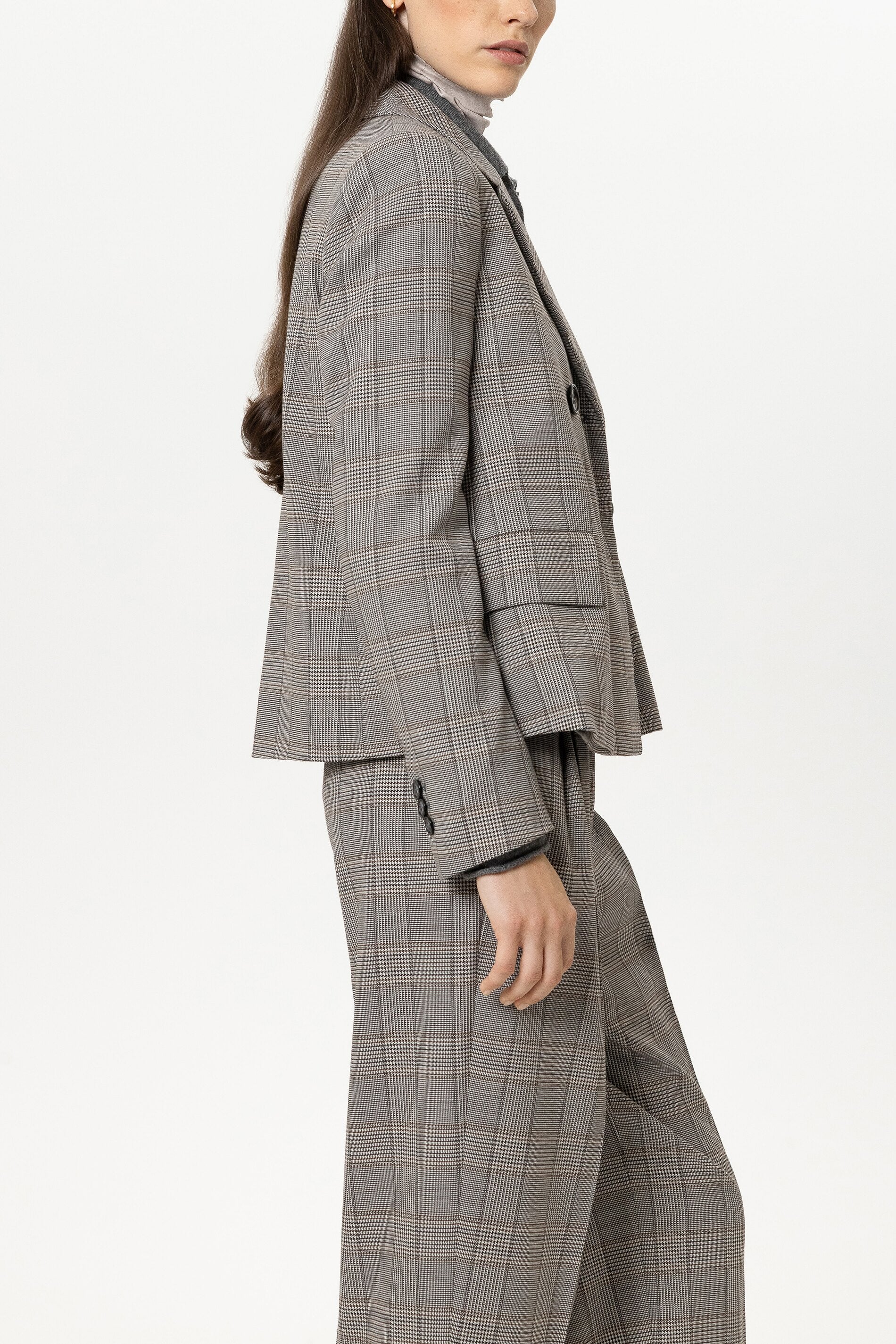 Karo-Blazer aus Woll-Mix - heather grey - Standard | Model Seite