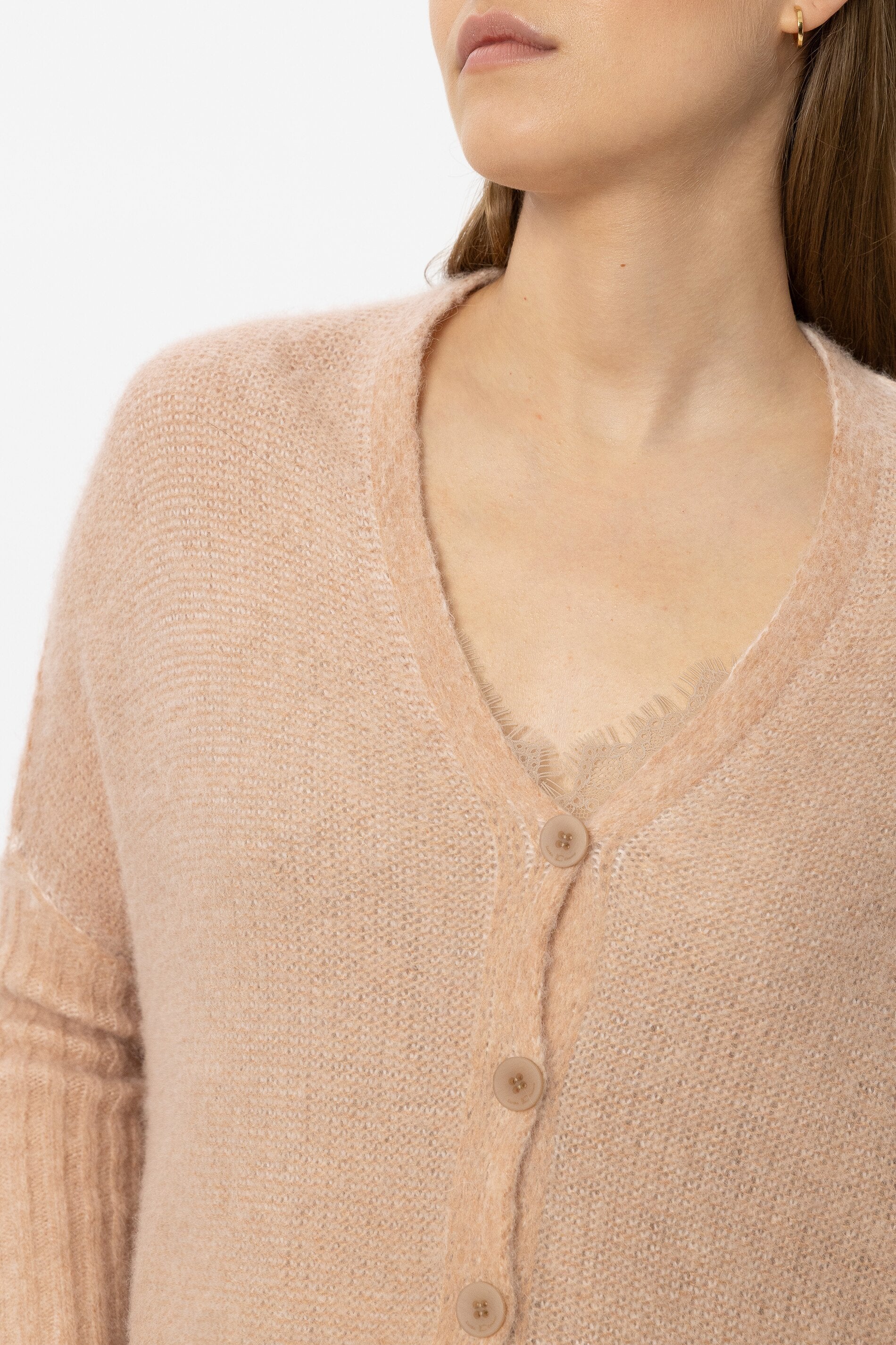 Cape-Cardigan aus Alpaka-Mix - nude - Standard | Model Detail
