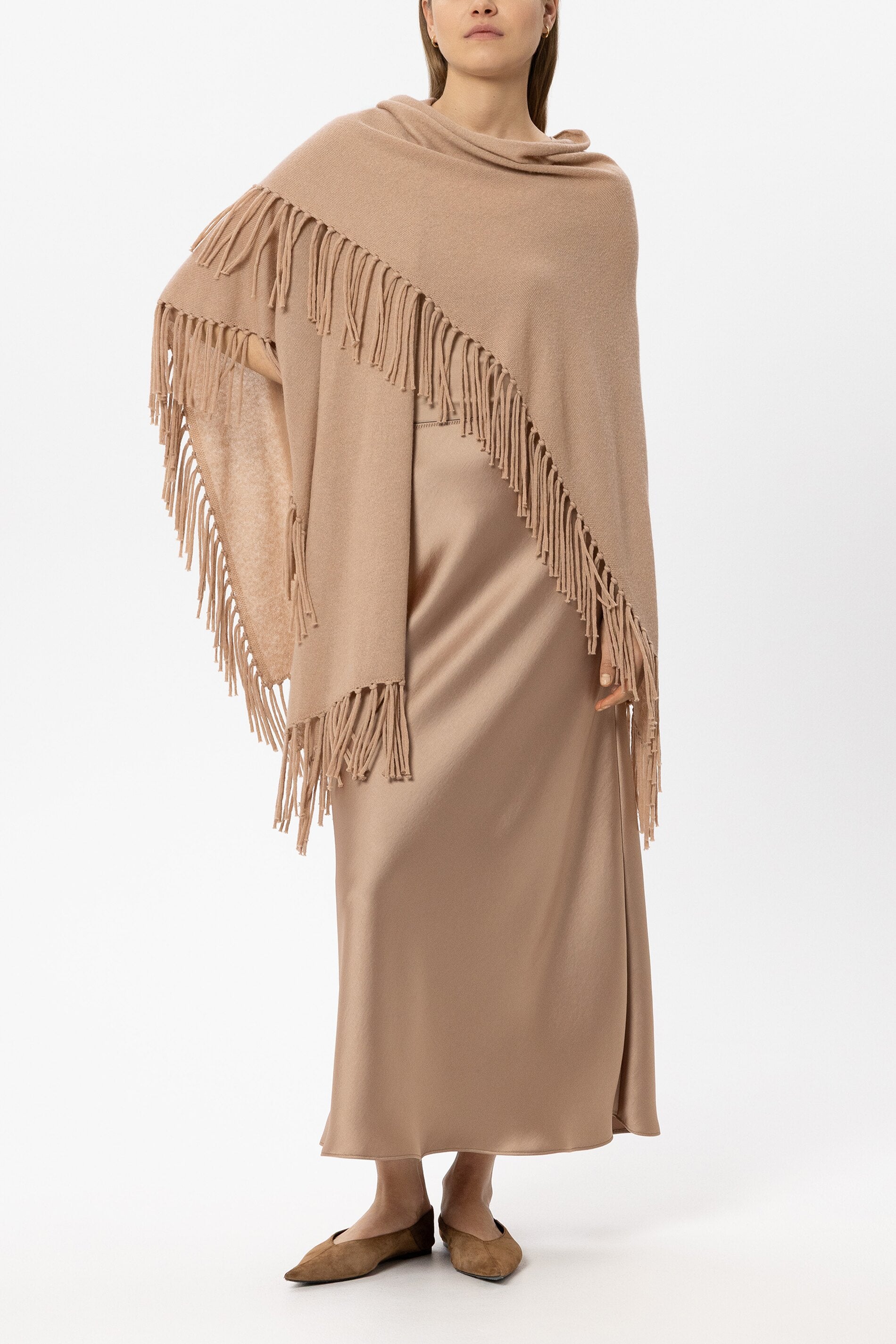 Cape aus Alpaka-Mix - nude - Standard | Model Front