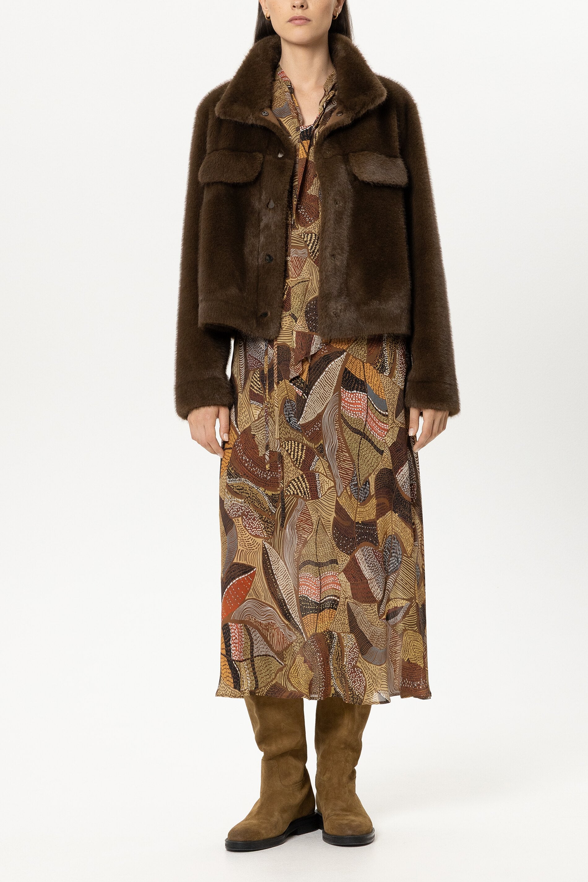 Jacke in Nerz-Optik - caramel - Standard | Model Front