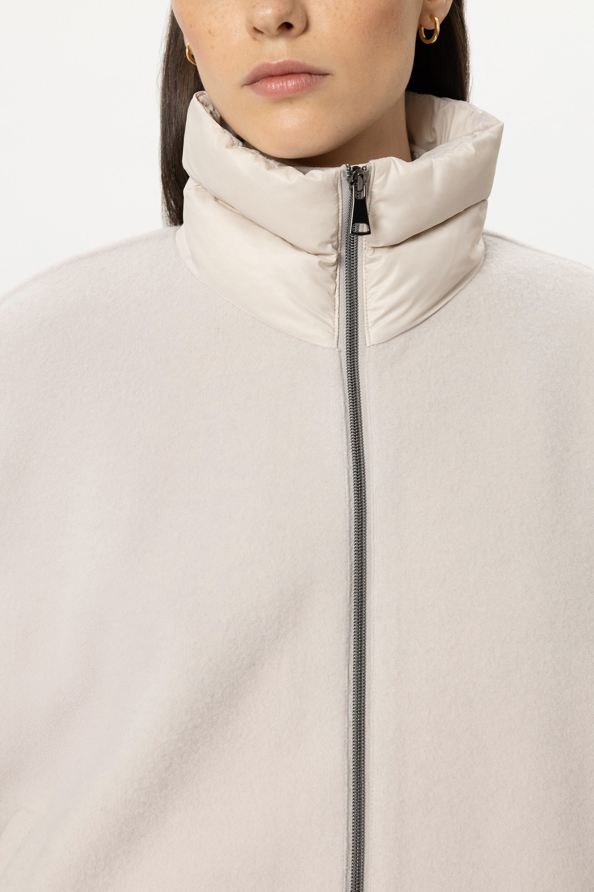 Outdoorcape aus Woll-Mix - pearl - Standard | Model Detail