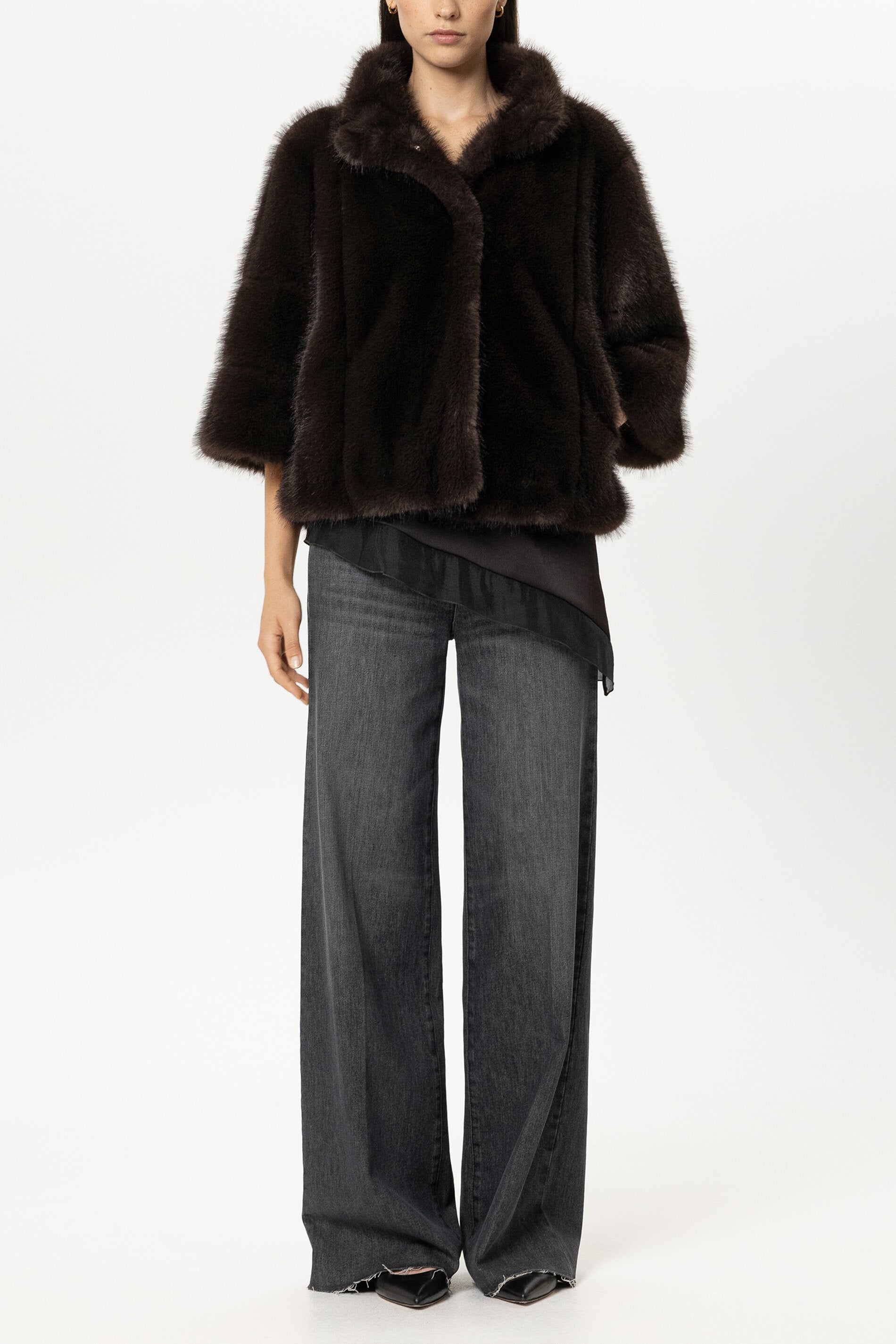 Jacke in Fell-Optik - truffle - Standard | Model Front