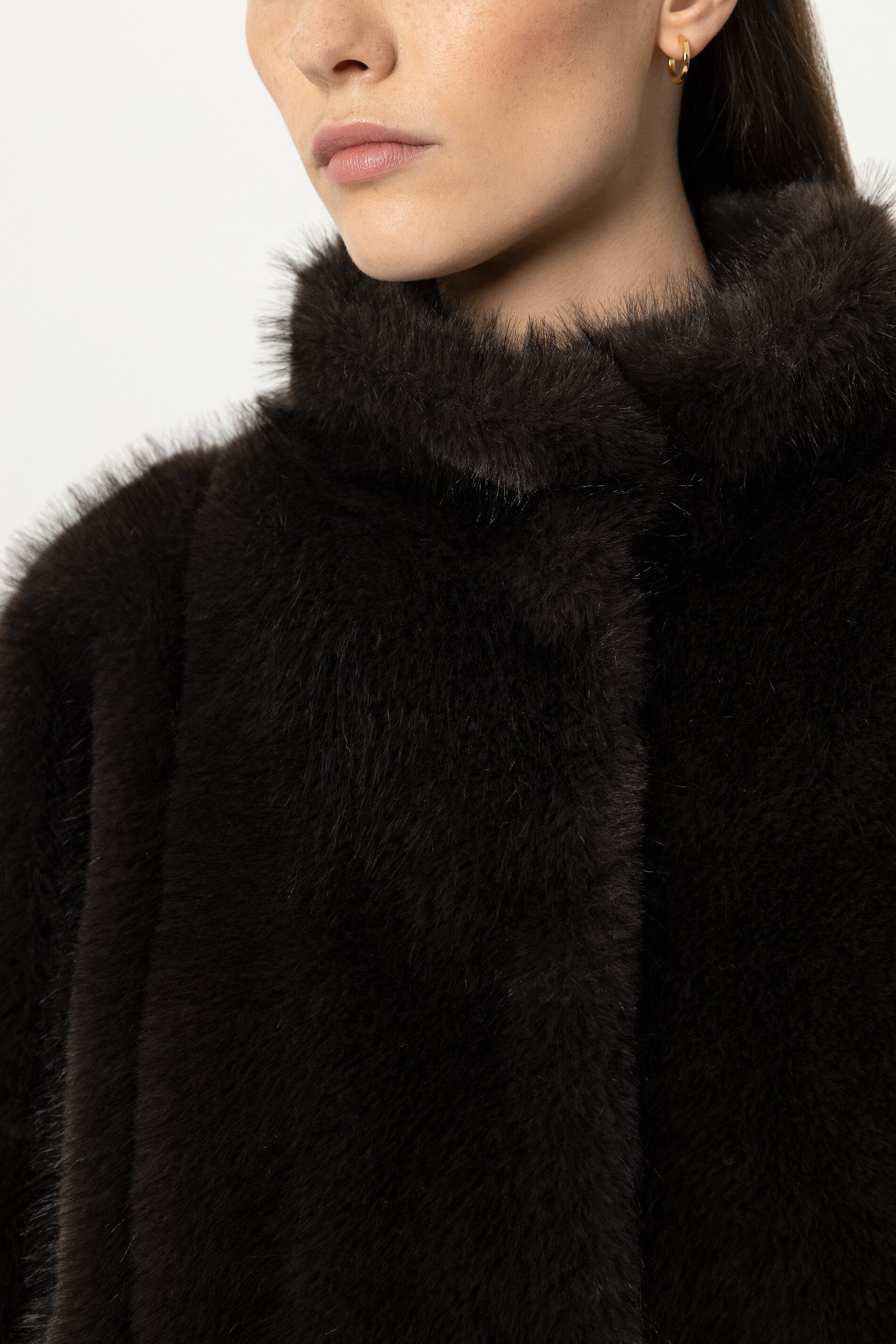 Jacke in Fell-Optik - truffle - Standard | Model Detail