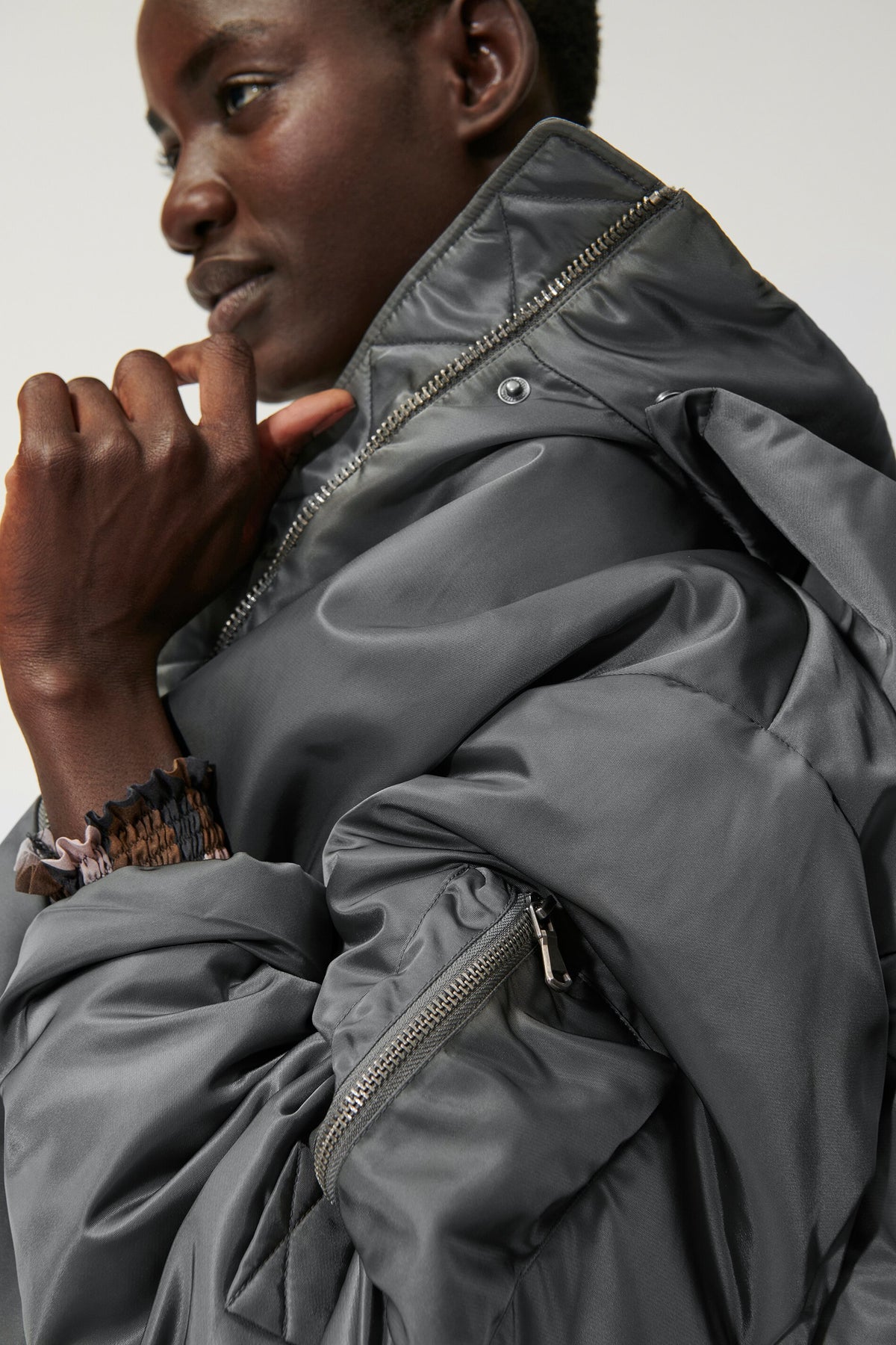 Outdoorjacke mit Satinglanz - shiny anthracite - Standard | Model Detail