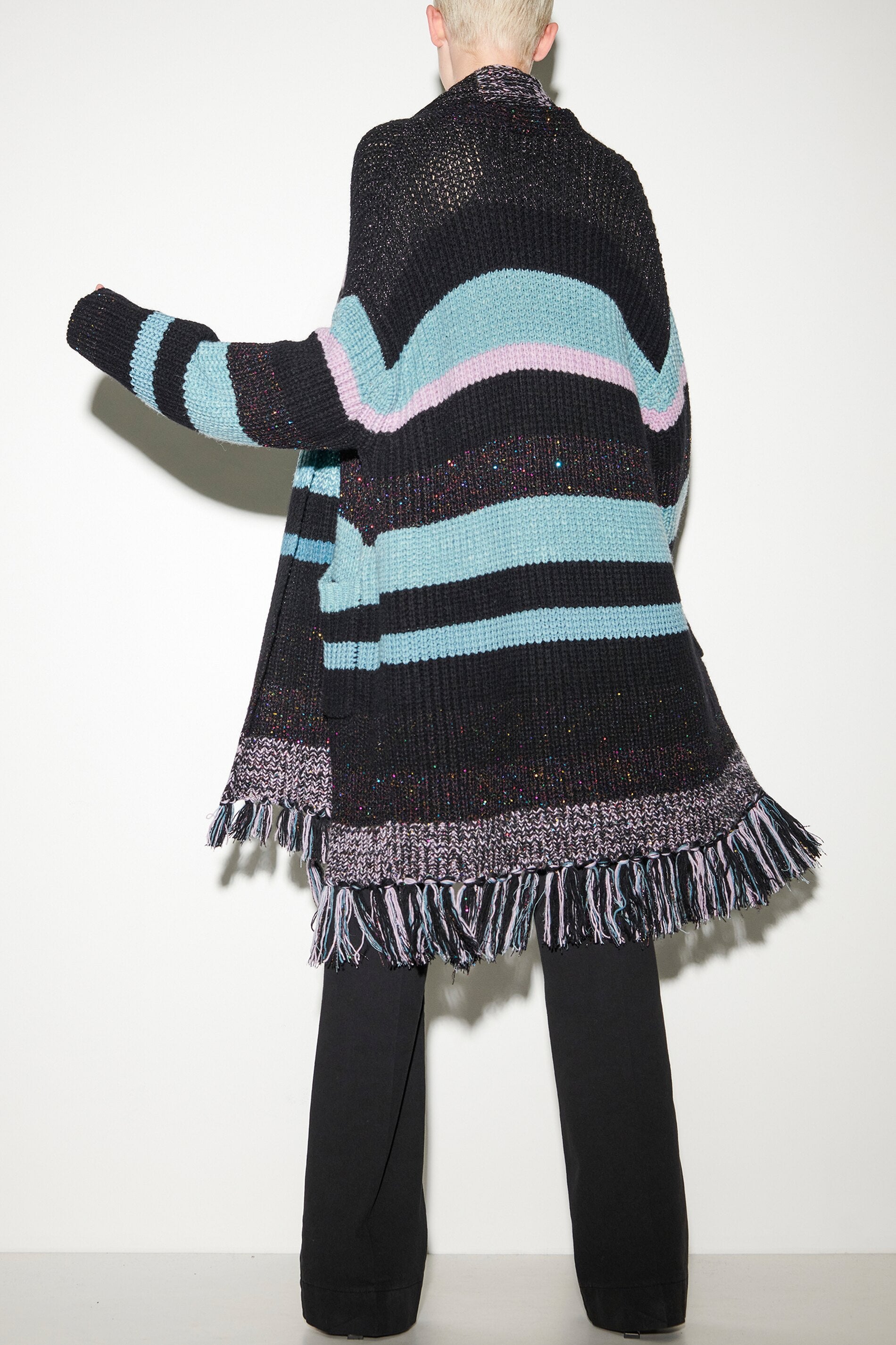 Streifen-Cardigan aus Woll-Mix - multi - Standard | Model Rück