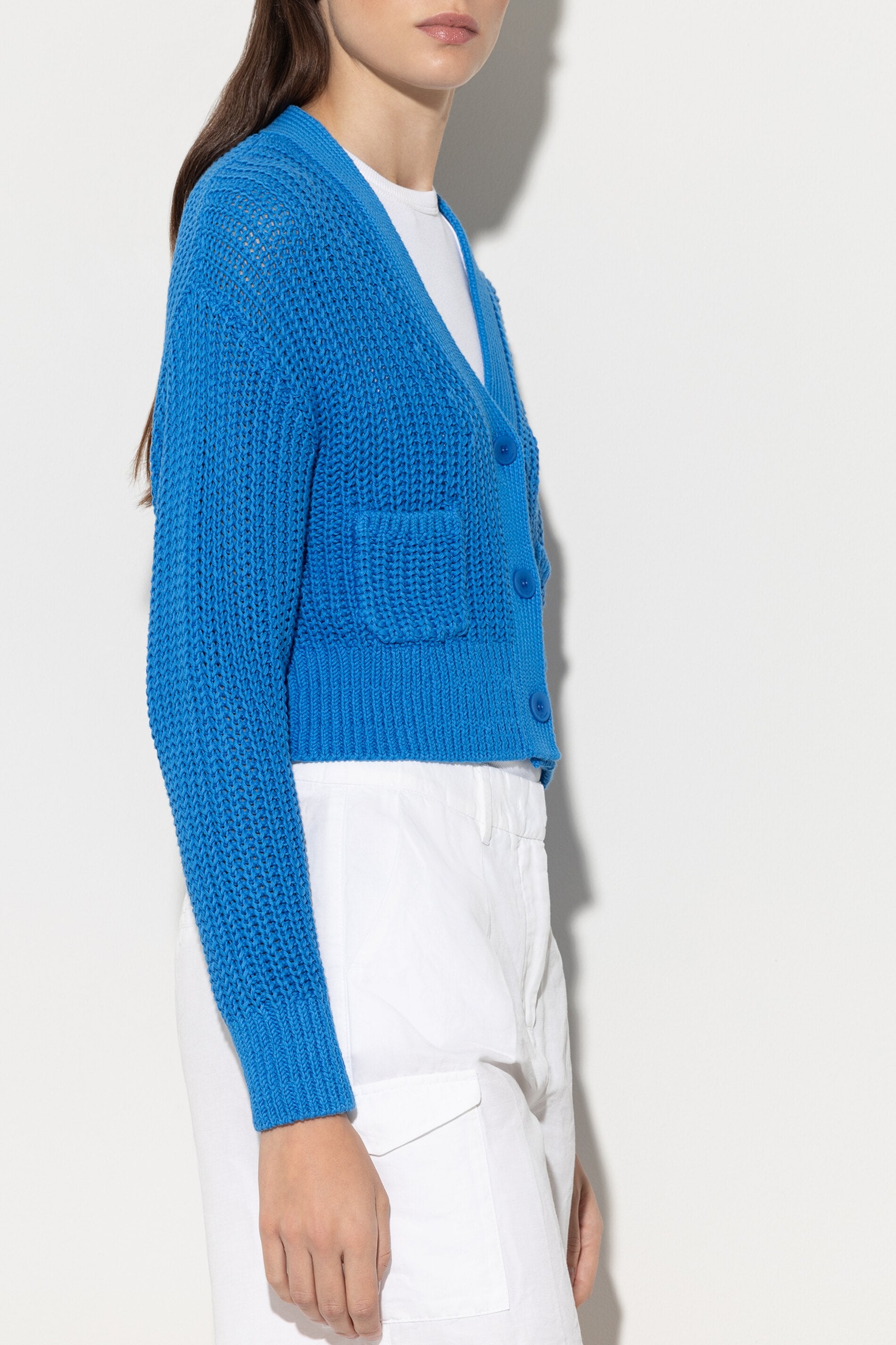 Cardigan in Rippstrick - azur - Standard | Model Seite