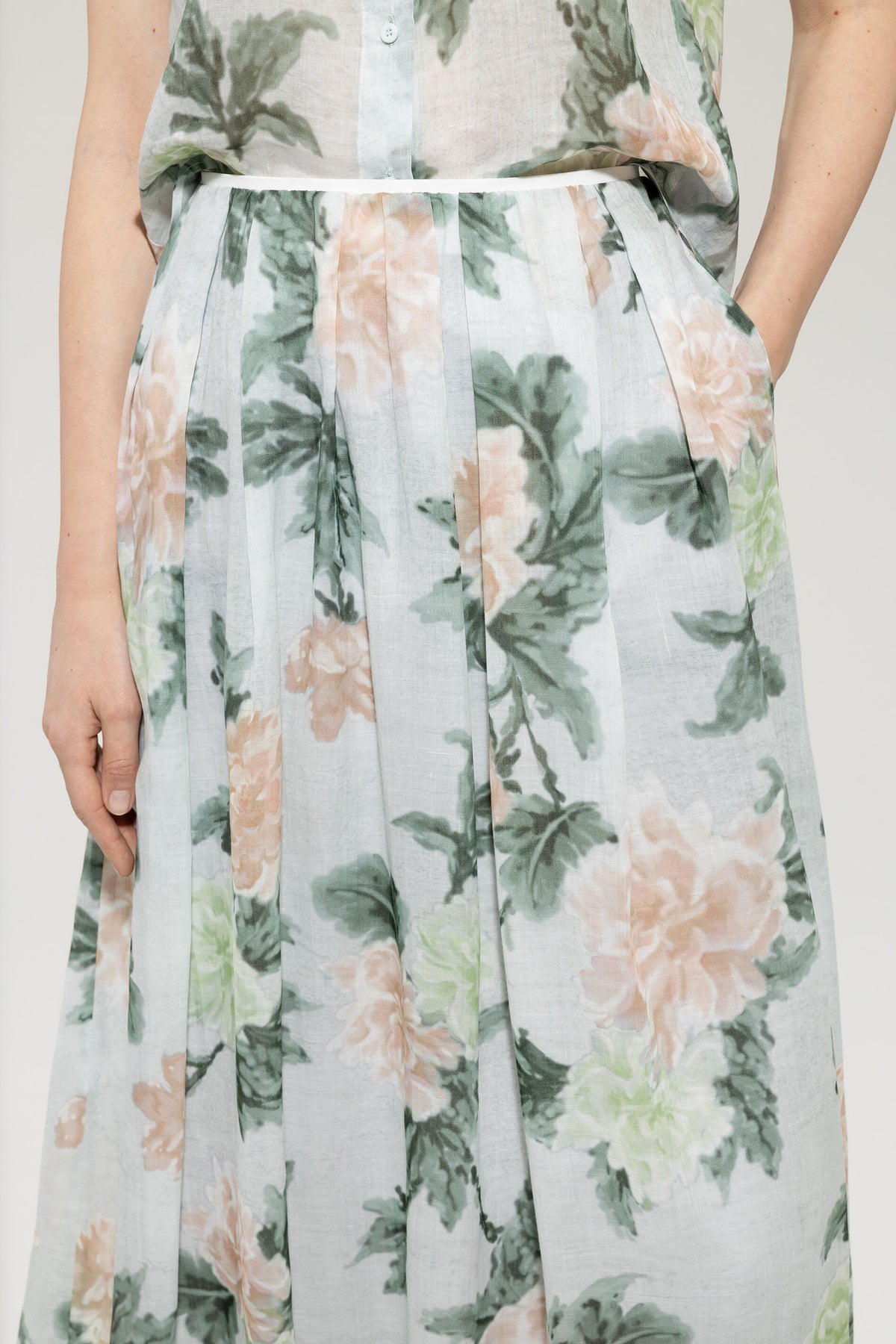 Ramie-Rock mit Flower-Print - multi - Standard | Model Detail