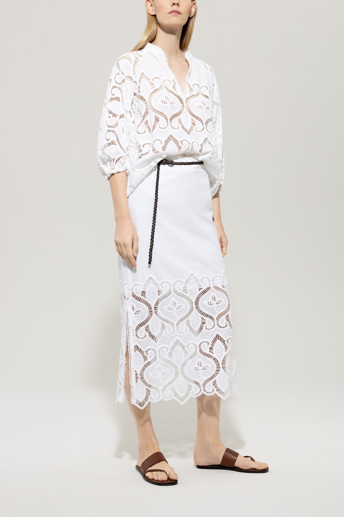 Maxirock mit Lochstickerei - bleached white - Standard | Model Front