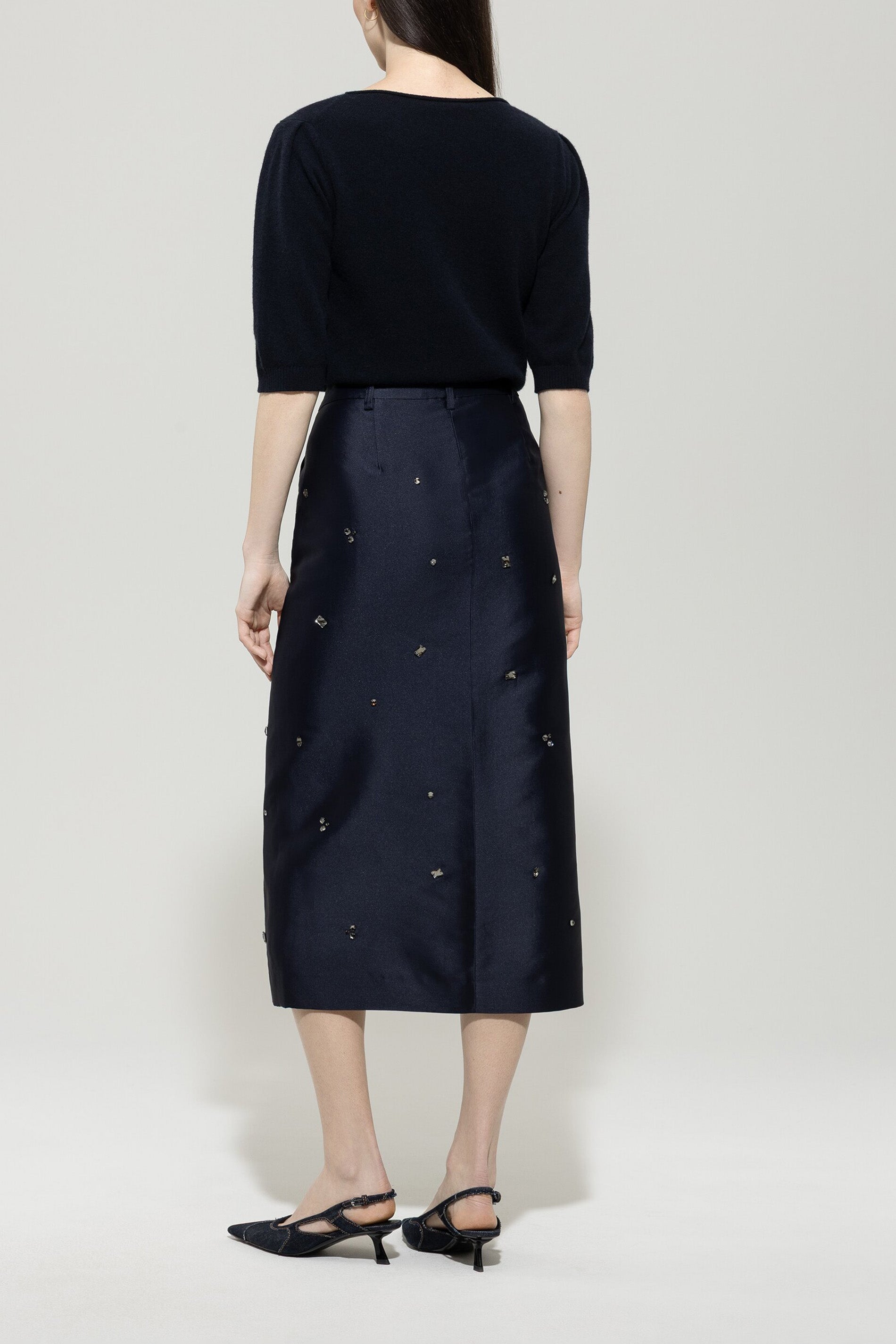 Taft-Rock - dark blue - mit Stickerei / Straß | Model Rück