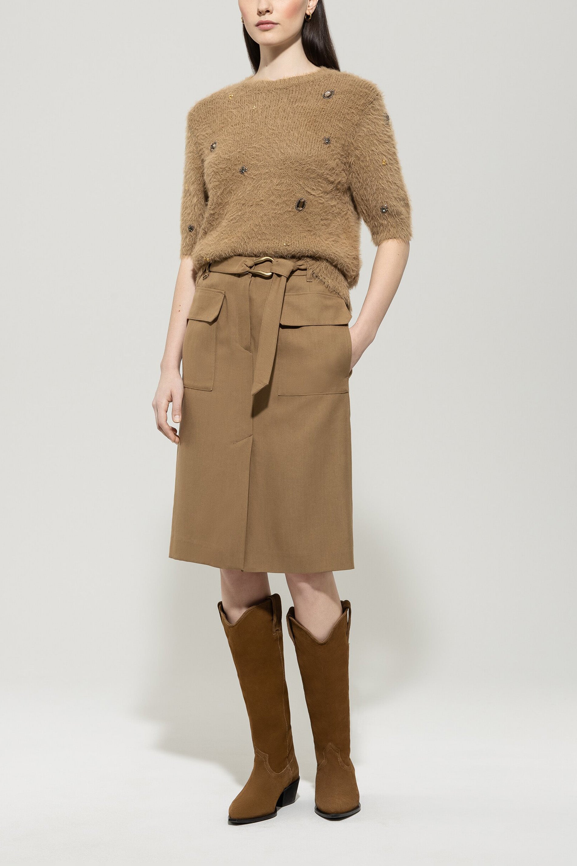 Gabardine-Rock - hanf - Standard | Model Front