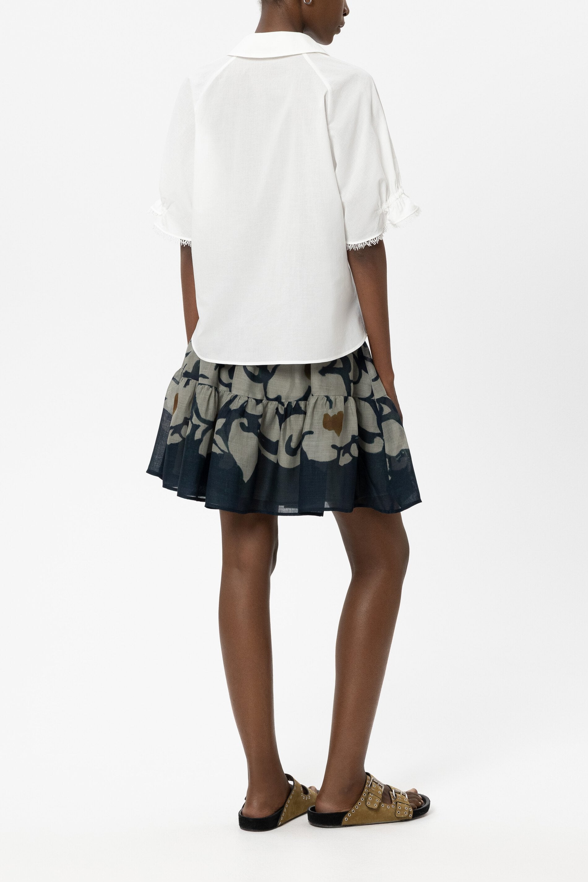 Mini-Rock mit Flower-Print - tinted blue / multi - Standard | Model Rück