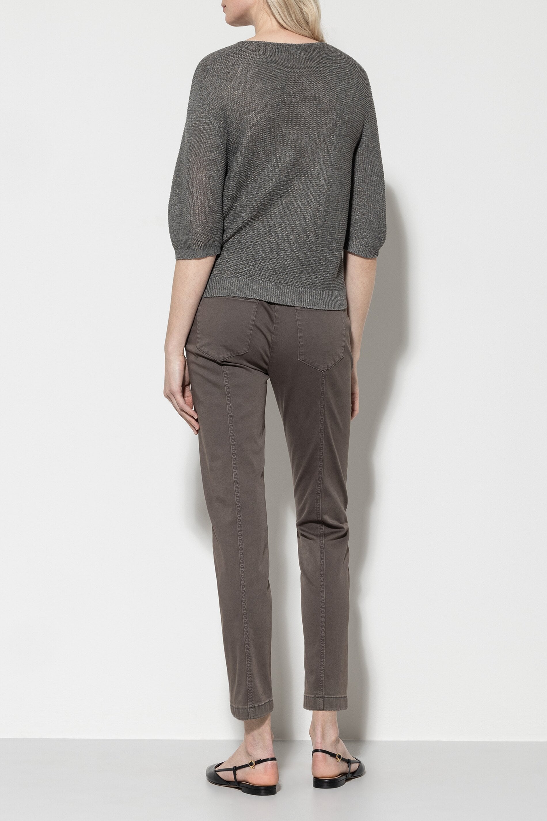 High-Stretch-Colour-Denim - taupe - Standard | Model Rück