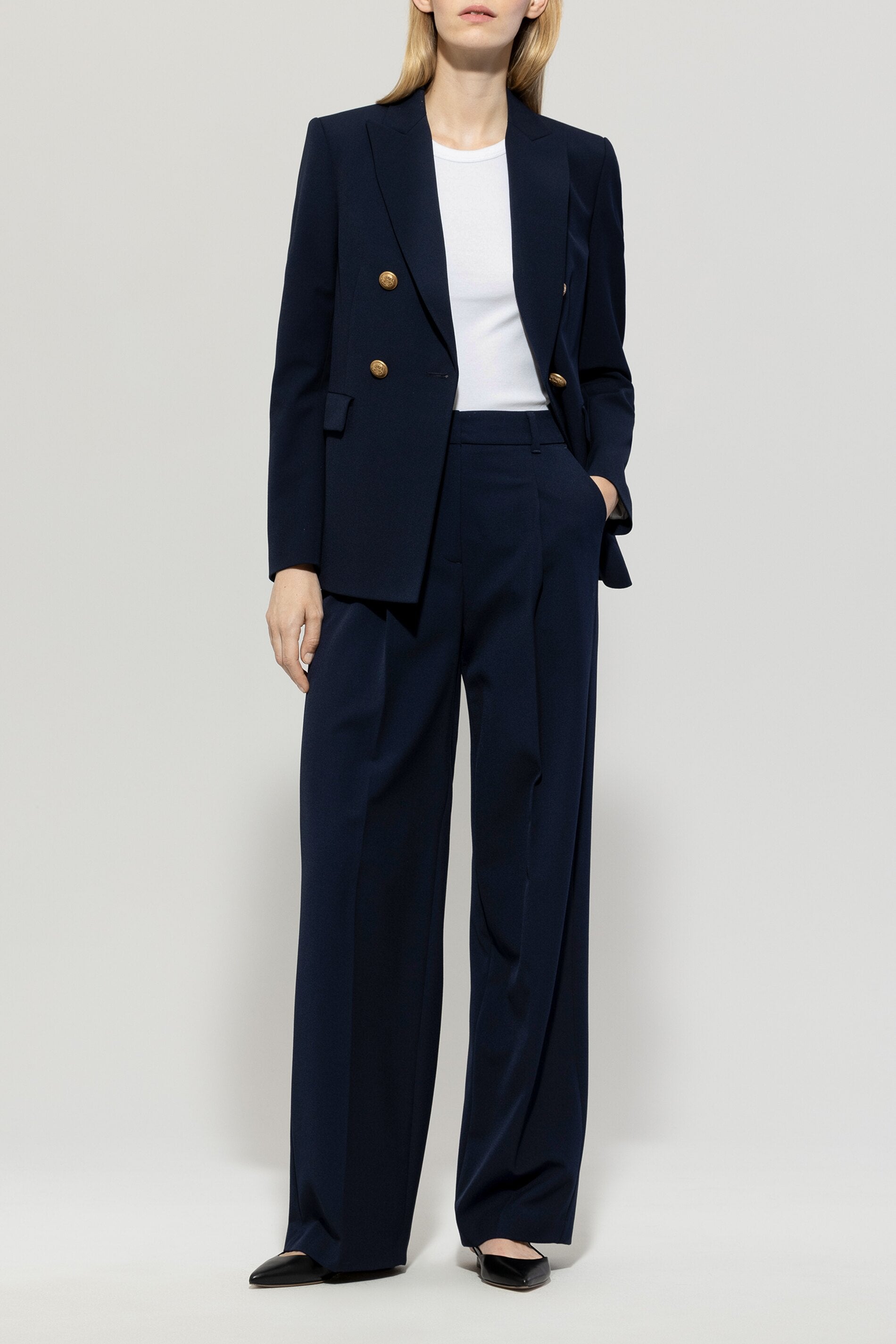Wideleg-Pants mit Bundfalten - dark navy - Standard | Model Front