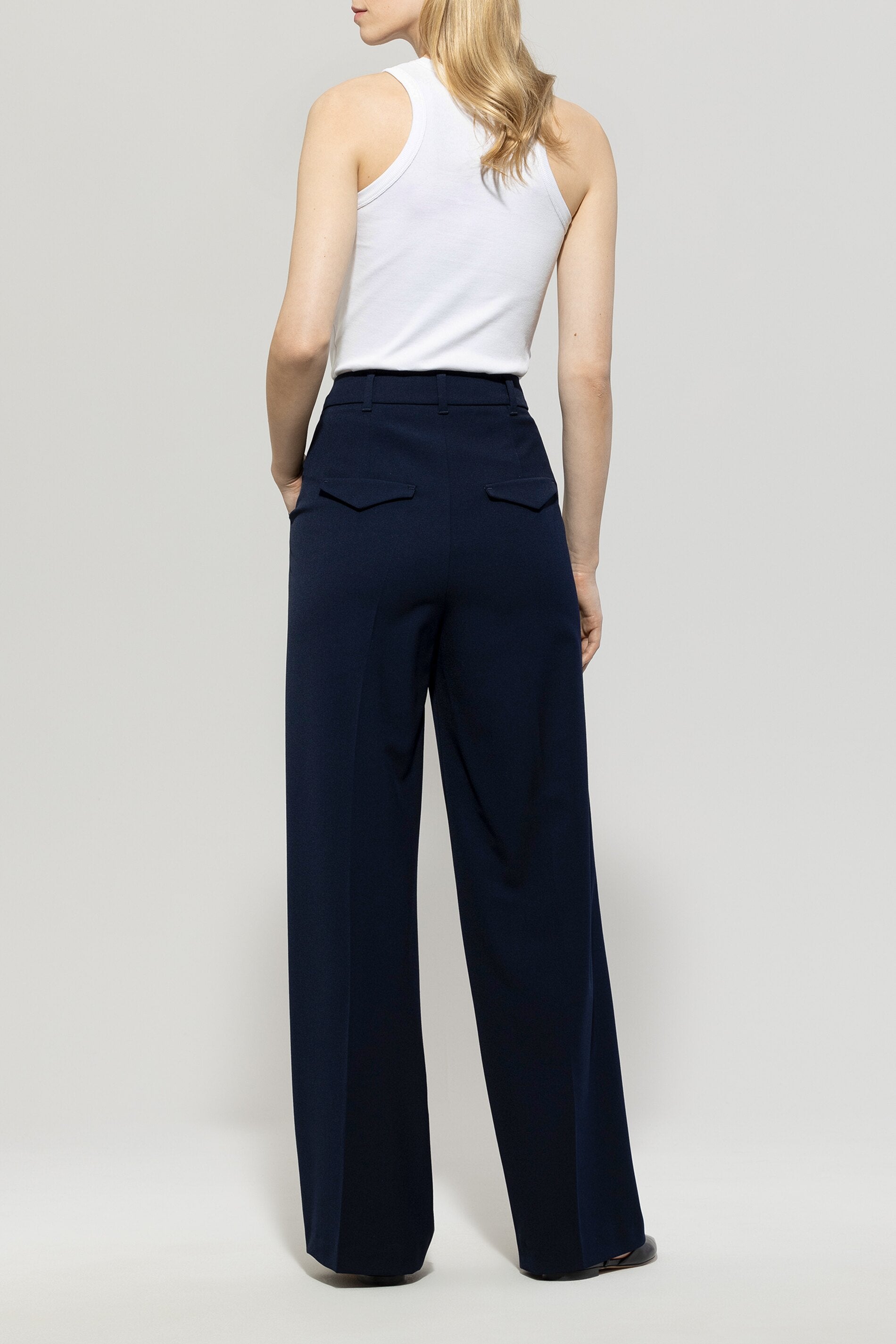 Wideleg-Pants mit Bundfalten - dark navy - Standard | Model Rück