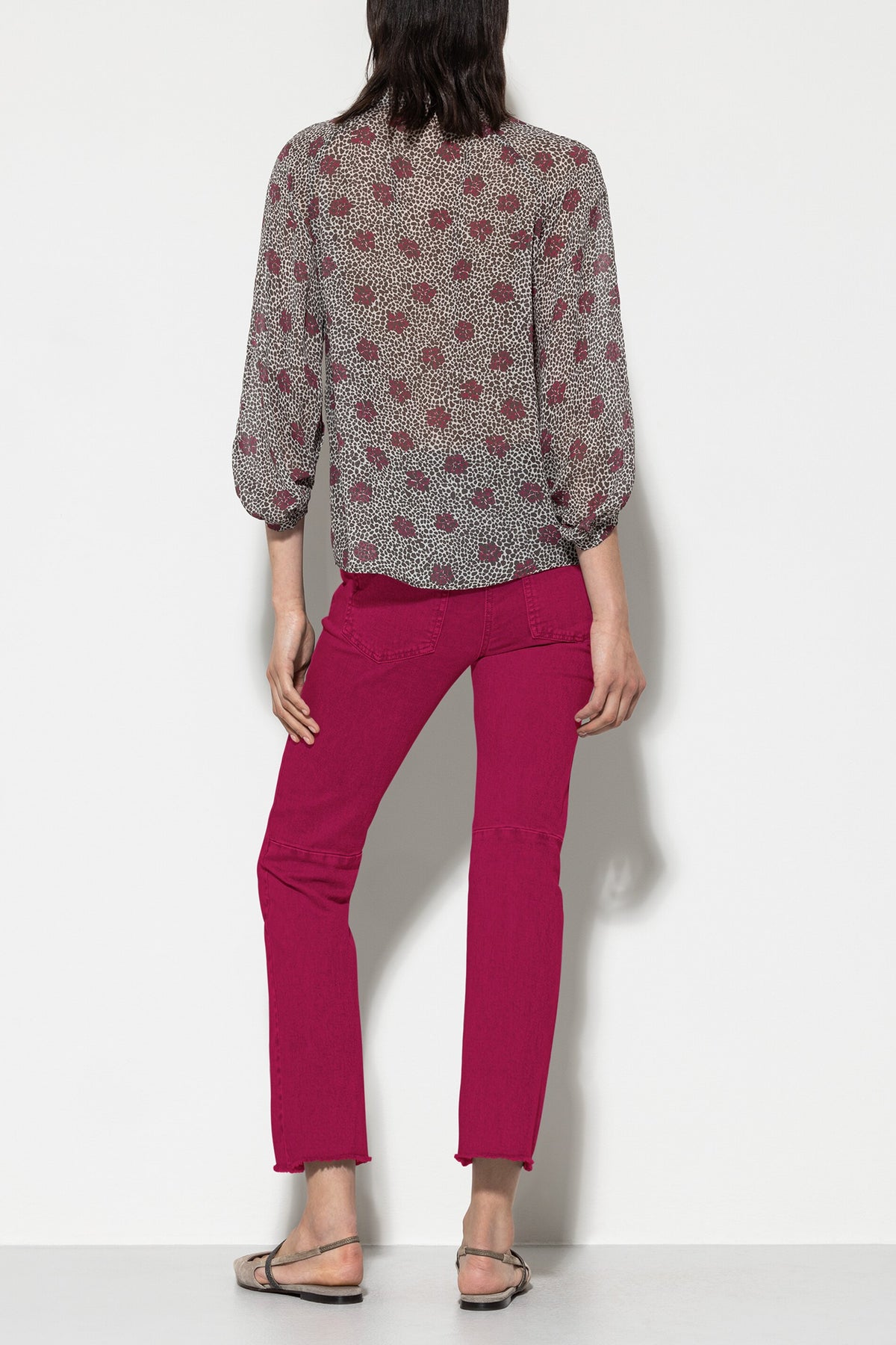 Authentic-Twill-Denim - berry pink - Standard | Model Rück
