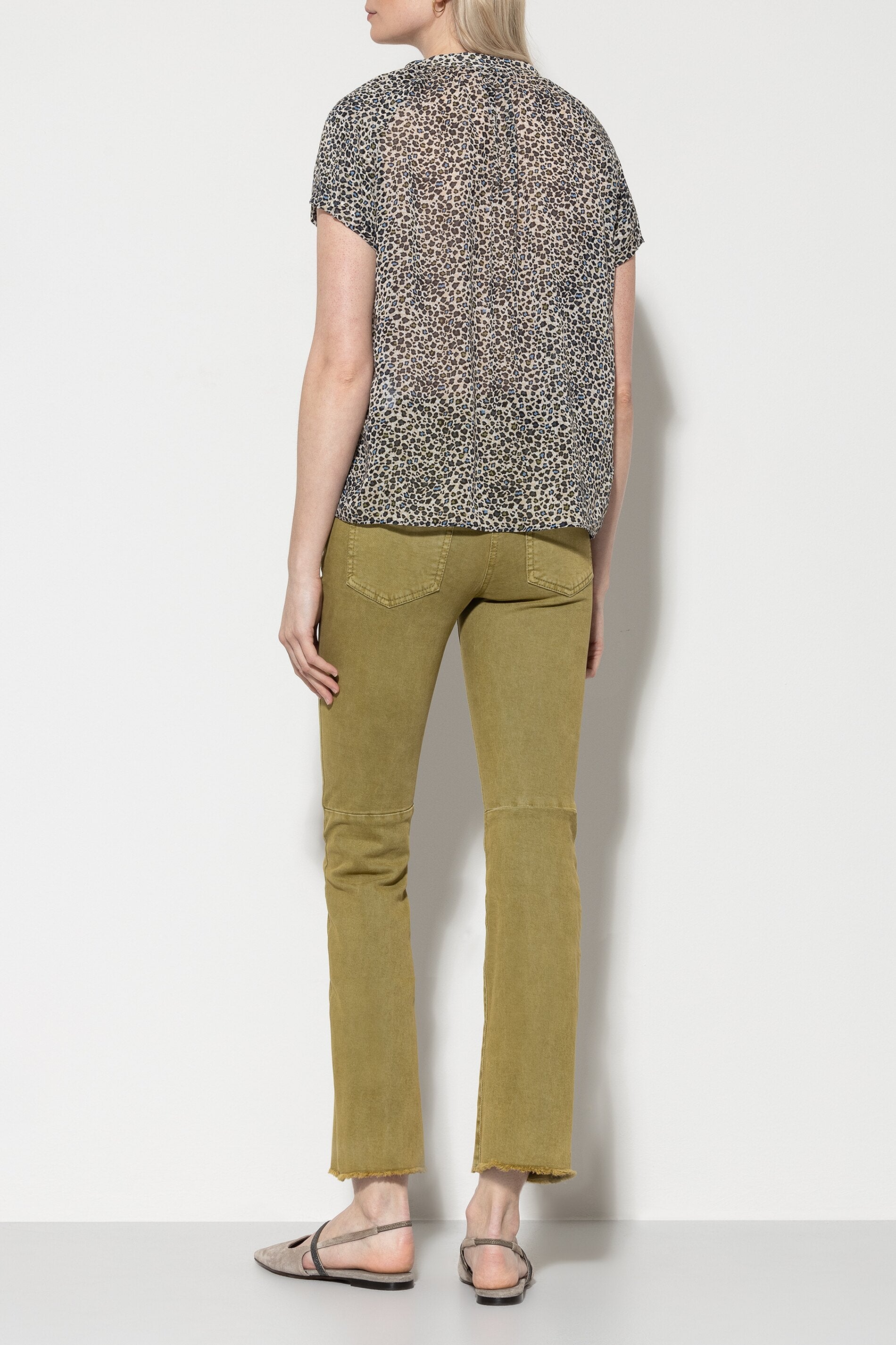 Authentic-Twill-Denim - moss green - ohne Motiv | Model Rück