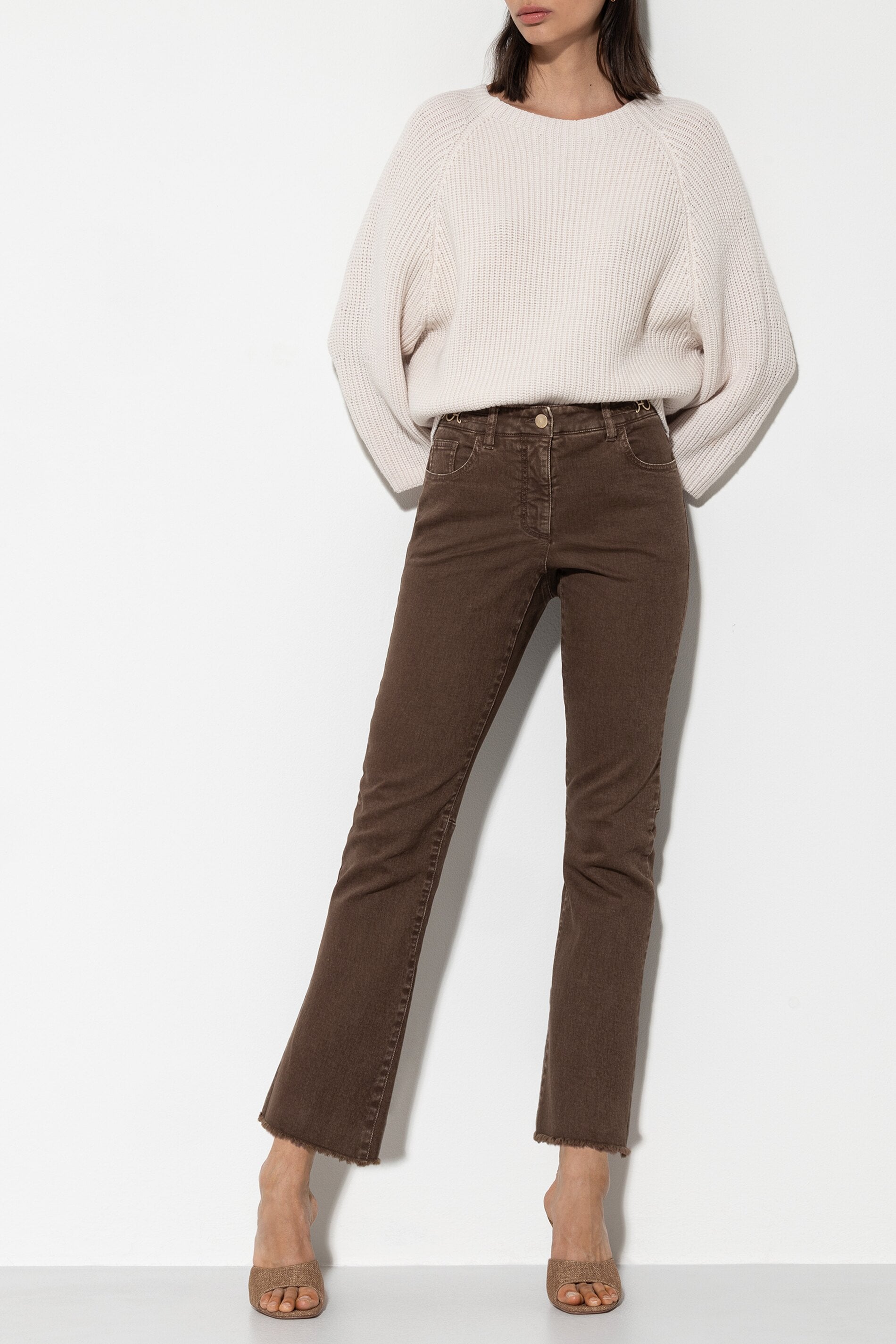 Authentic-Twill-Denim - hazelnut - ohne Motiv | Model Front