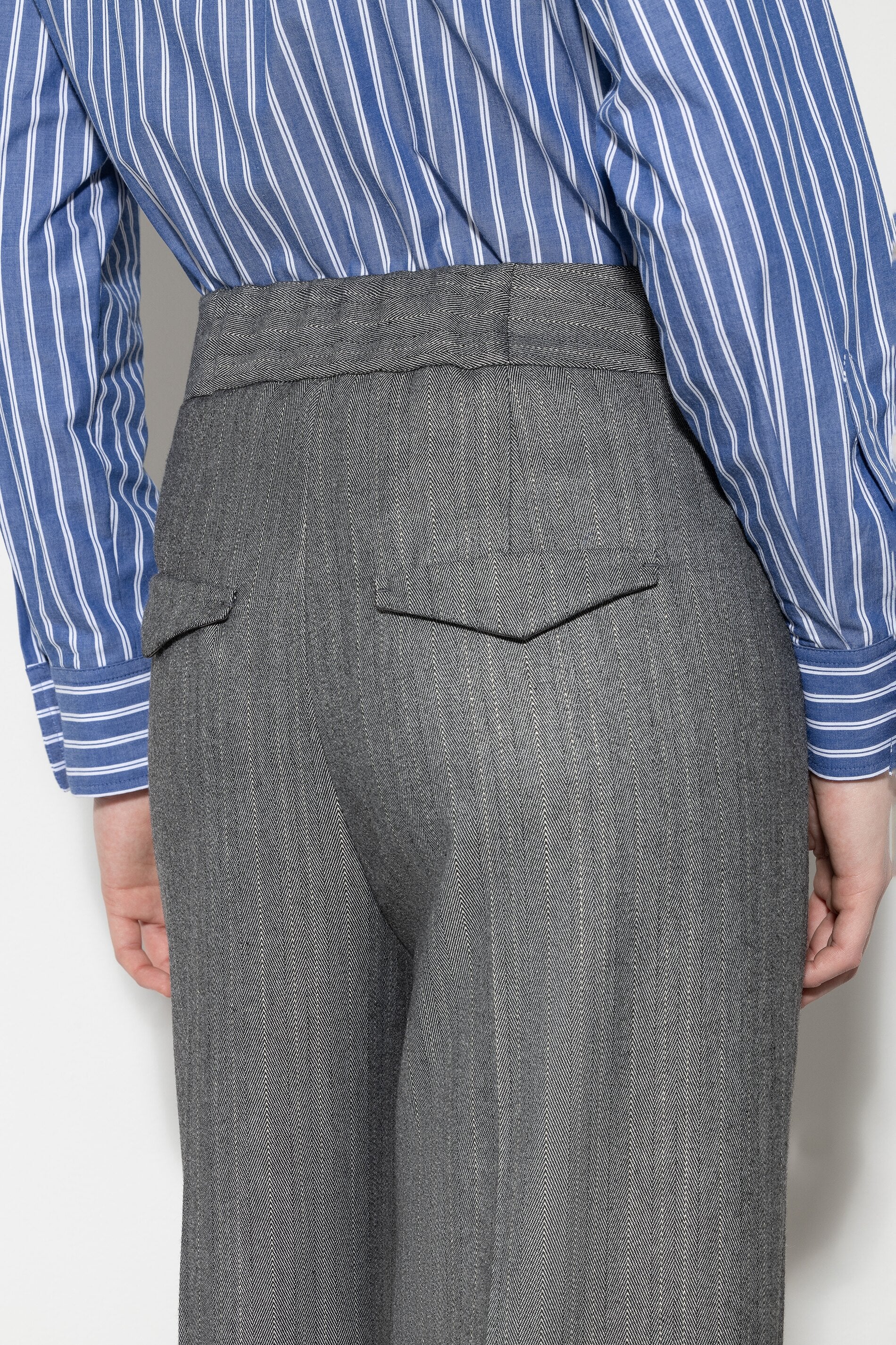 Fischgrat-Wideleg-Pants - taupe - Standard | Model Detail
