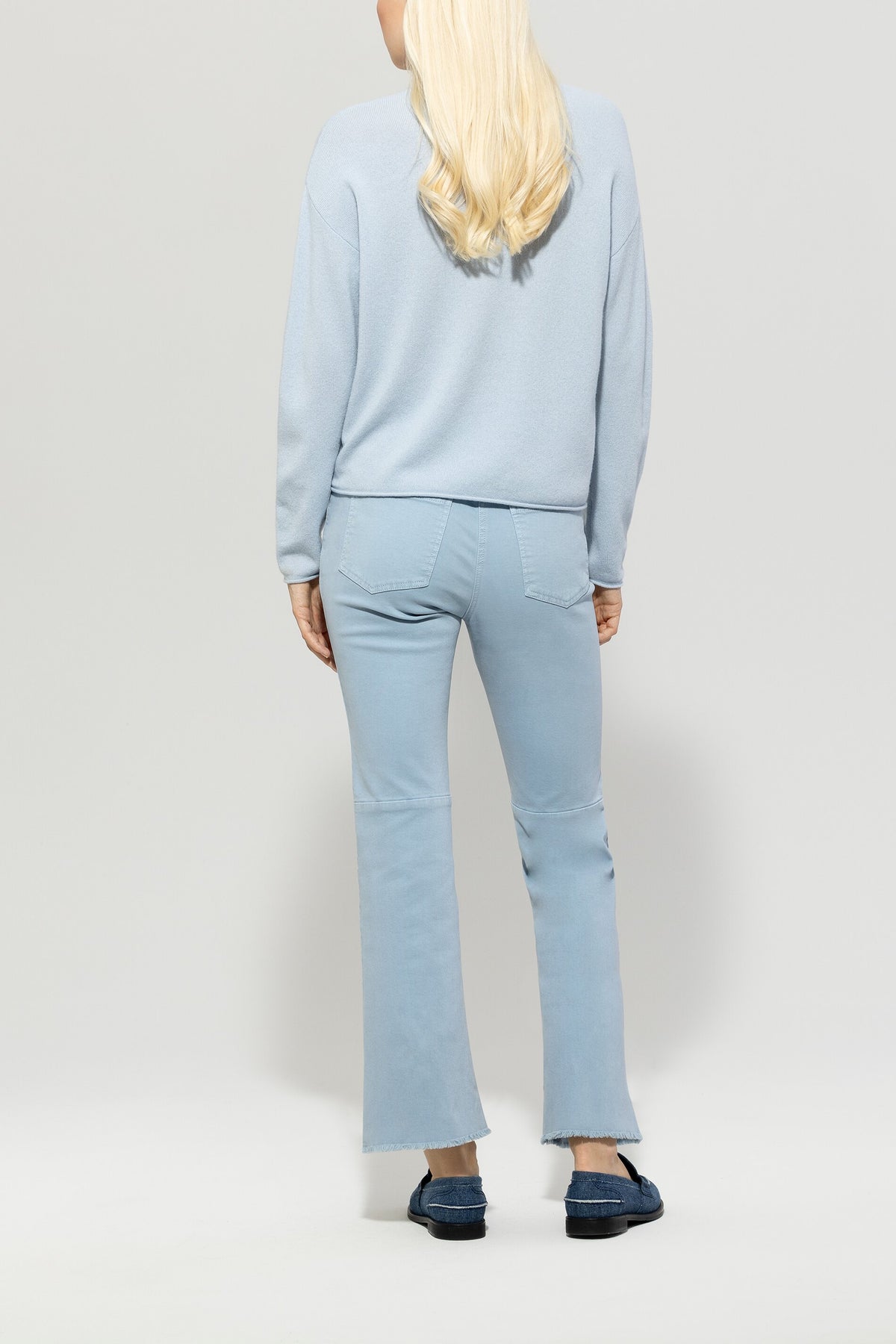 Authentic-Babyflare-Denim - sky blue - ohne Motiv | Model Rück