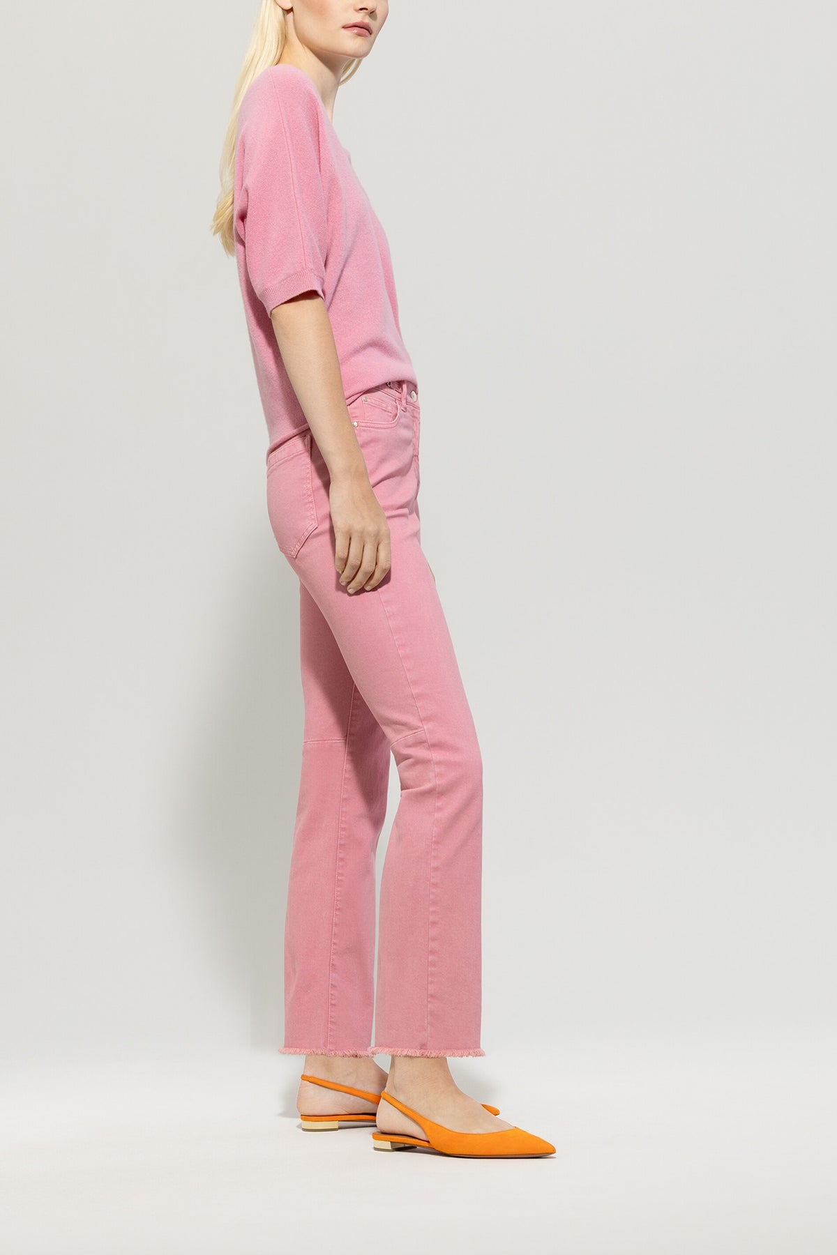 Authentic-Babyflare-Denim - cherry blossom - ohne Motiv | Model Seite
