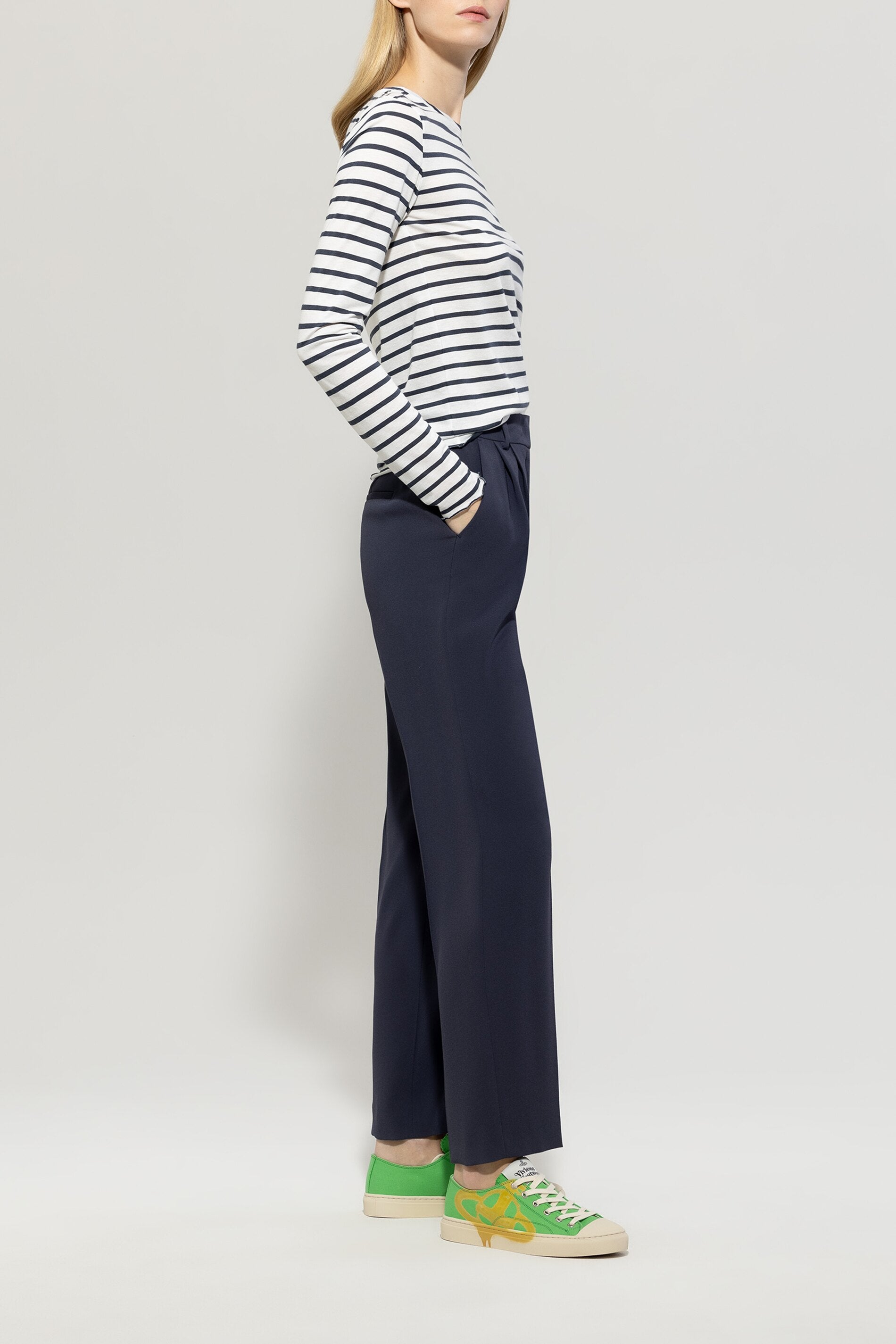 Satin-Tapered-Pants - jeans blue - Standard | Model Seite