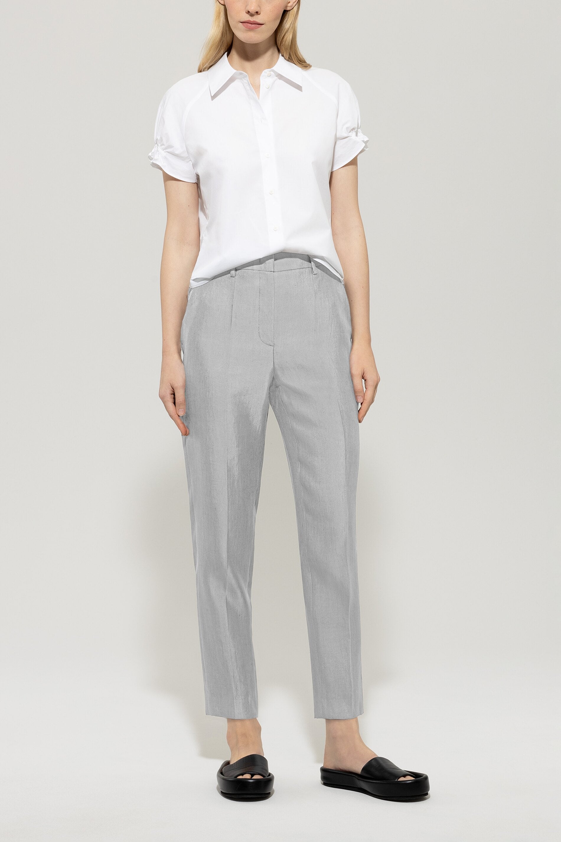 Gabardine-Slim-Tailored-Pants - silver grey - Standard | Model Front