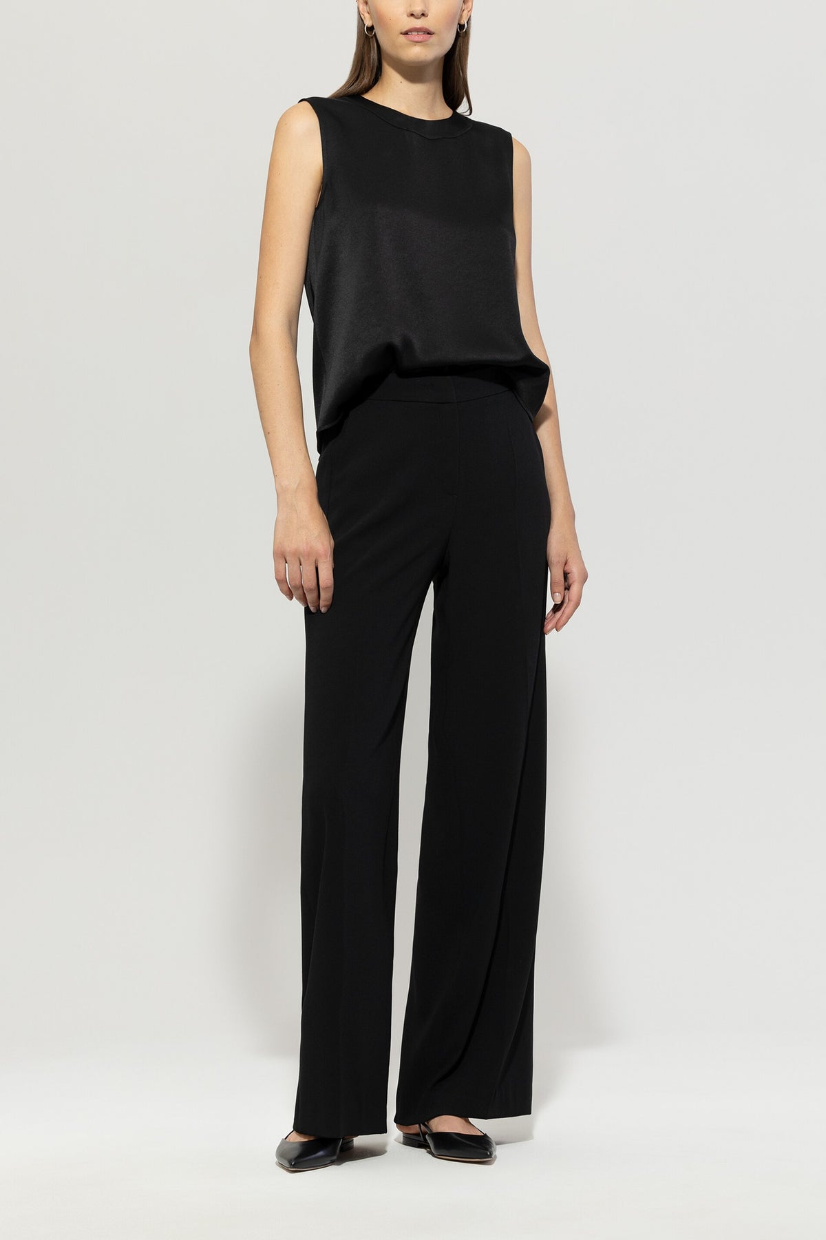 Satin-Wideleg-Pants - deep black - Standard | Model Front
