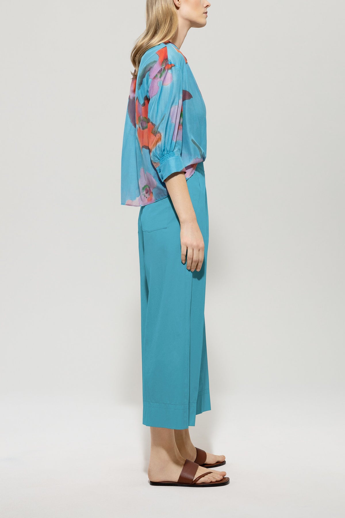 Gabardine-Wideleg-Pants - turquoise - Standard | Model Seite