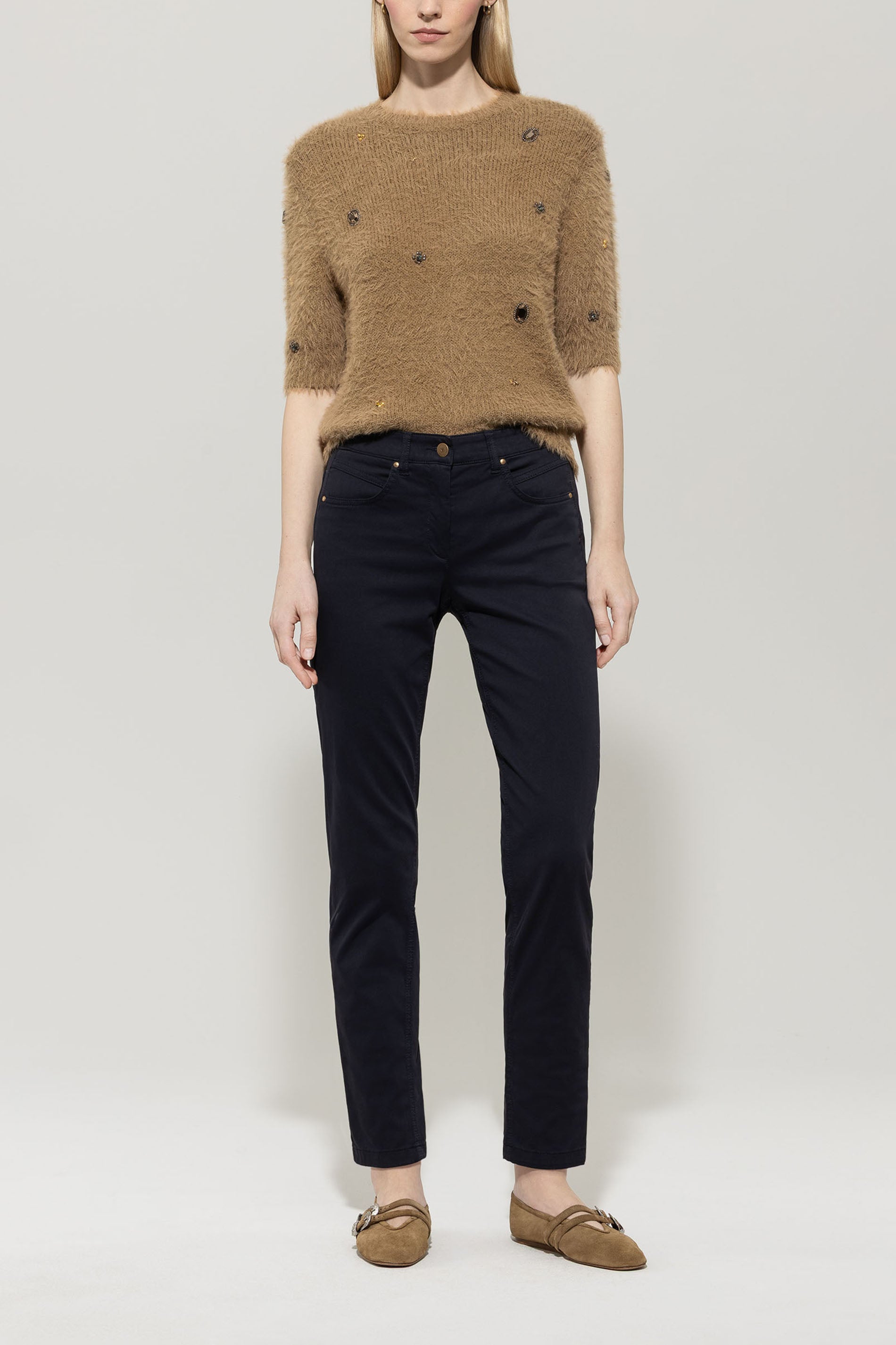 High-Stretch-Colour-Denim - dark blue - Standard | Model Front