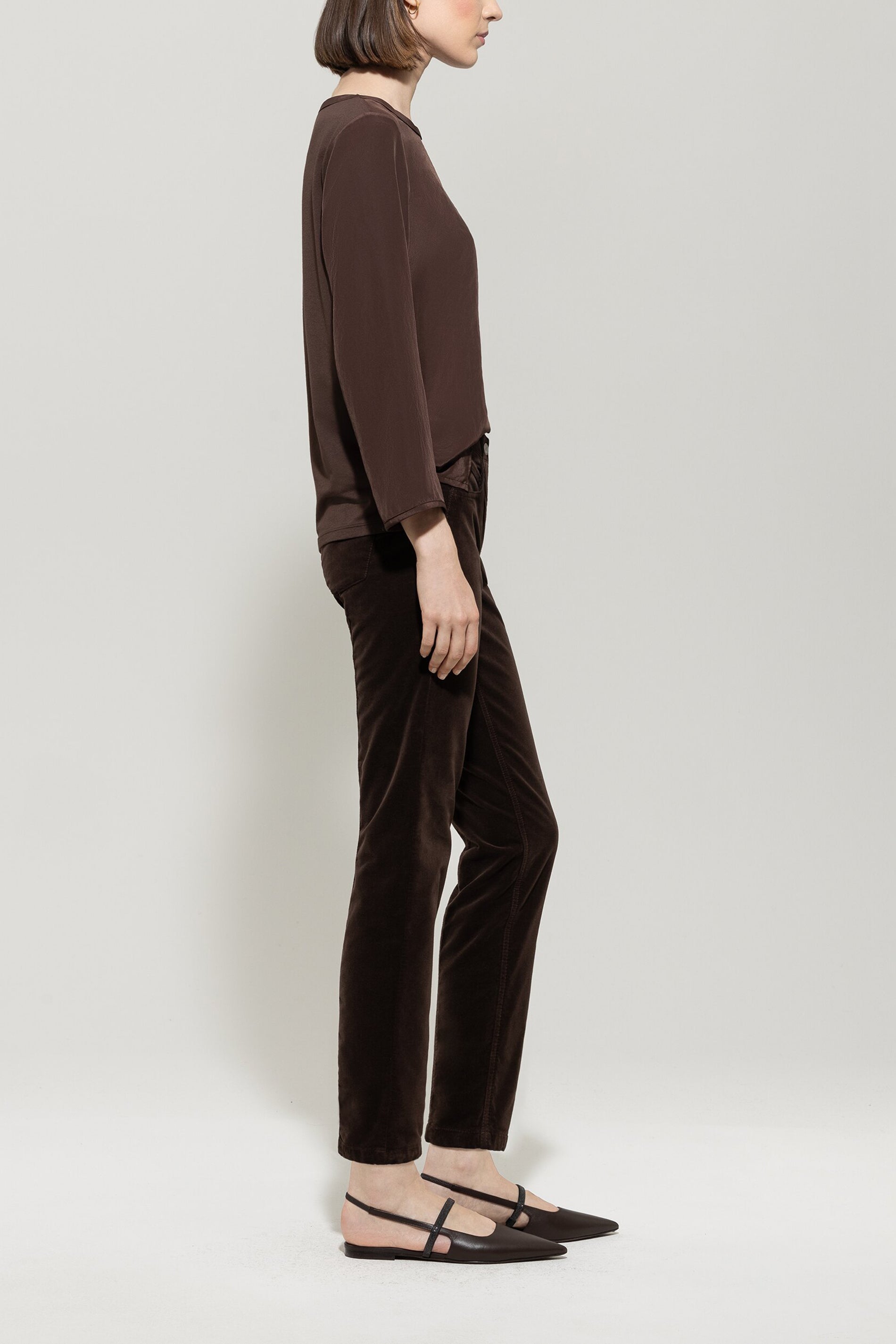 Skinny-Velvet-Pants - espresso - Standard | Model Seite