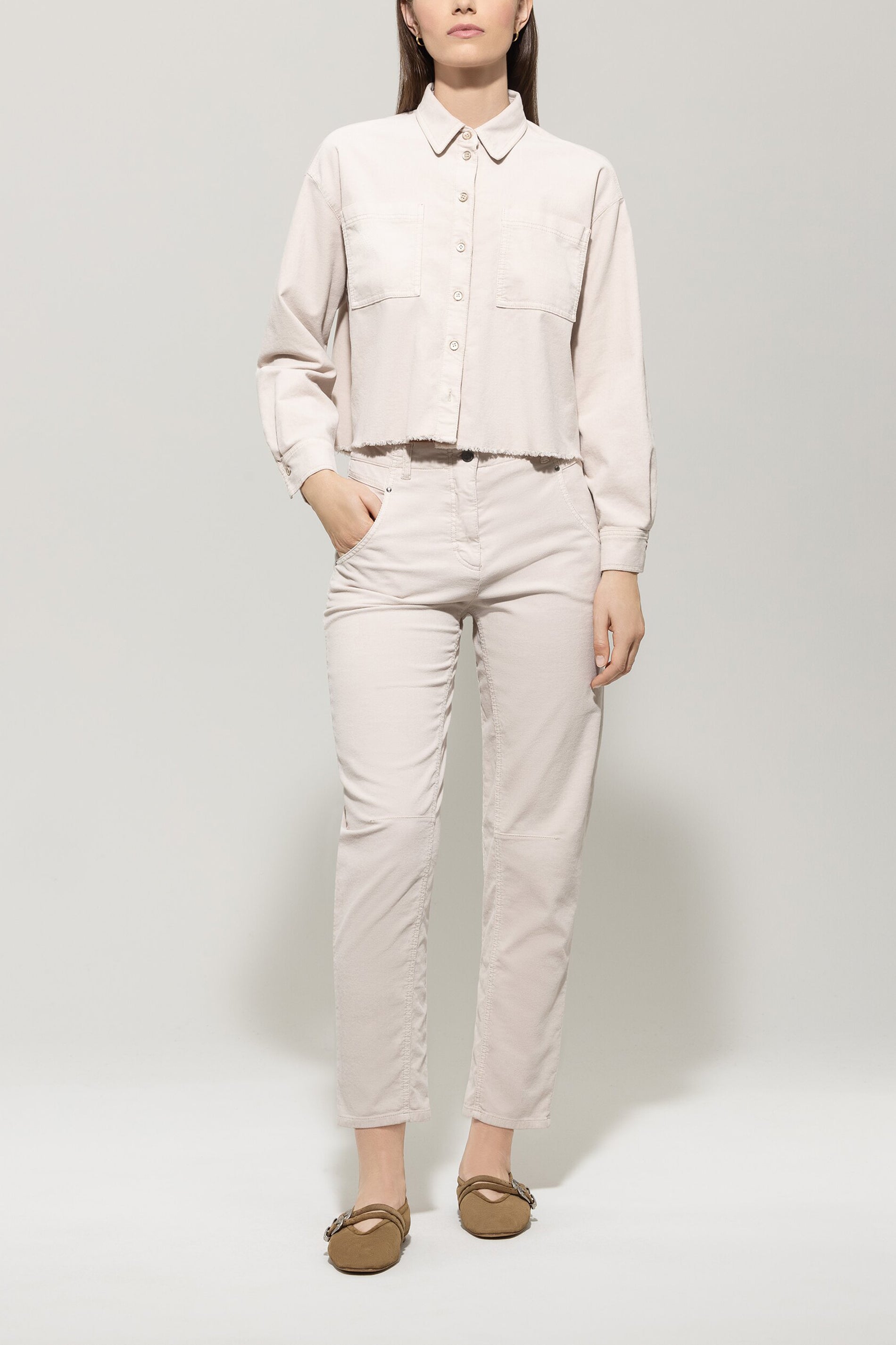 Loosefit-Cord-Pants - silky cream - Standard | Model Front