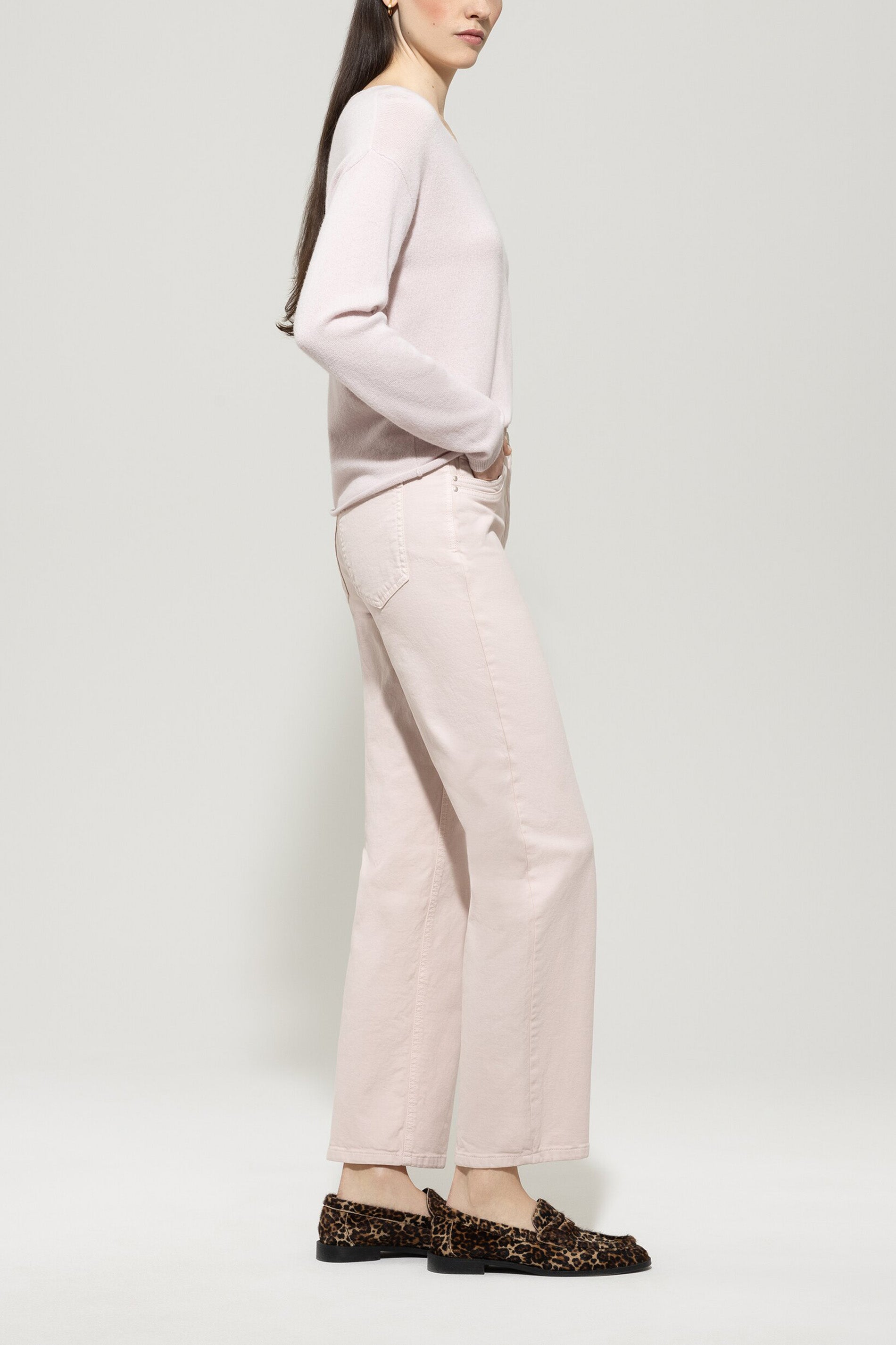 Authentic-Straightleg-Denim - creamy powder - Standard | Model Seite