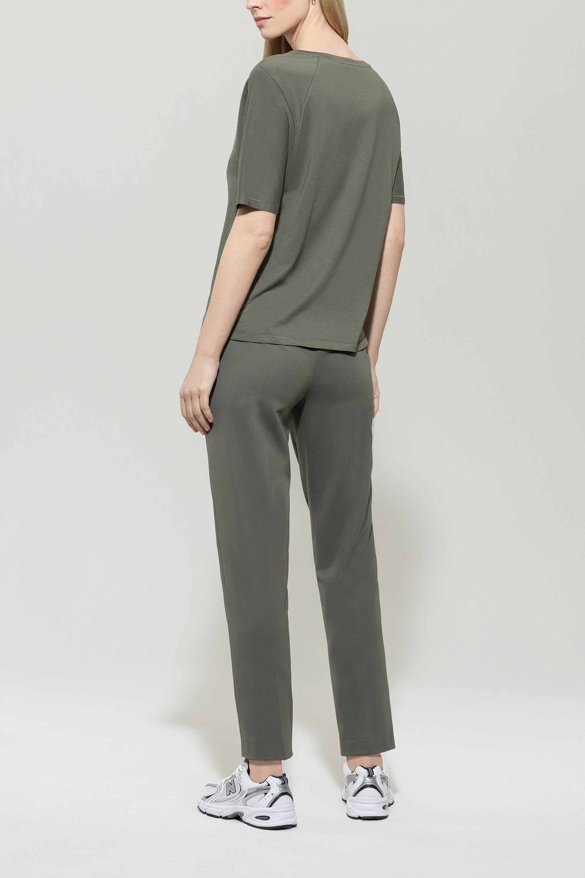 Joggpants aus Punto-Milano - cool khaki - Standard | Model Rück