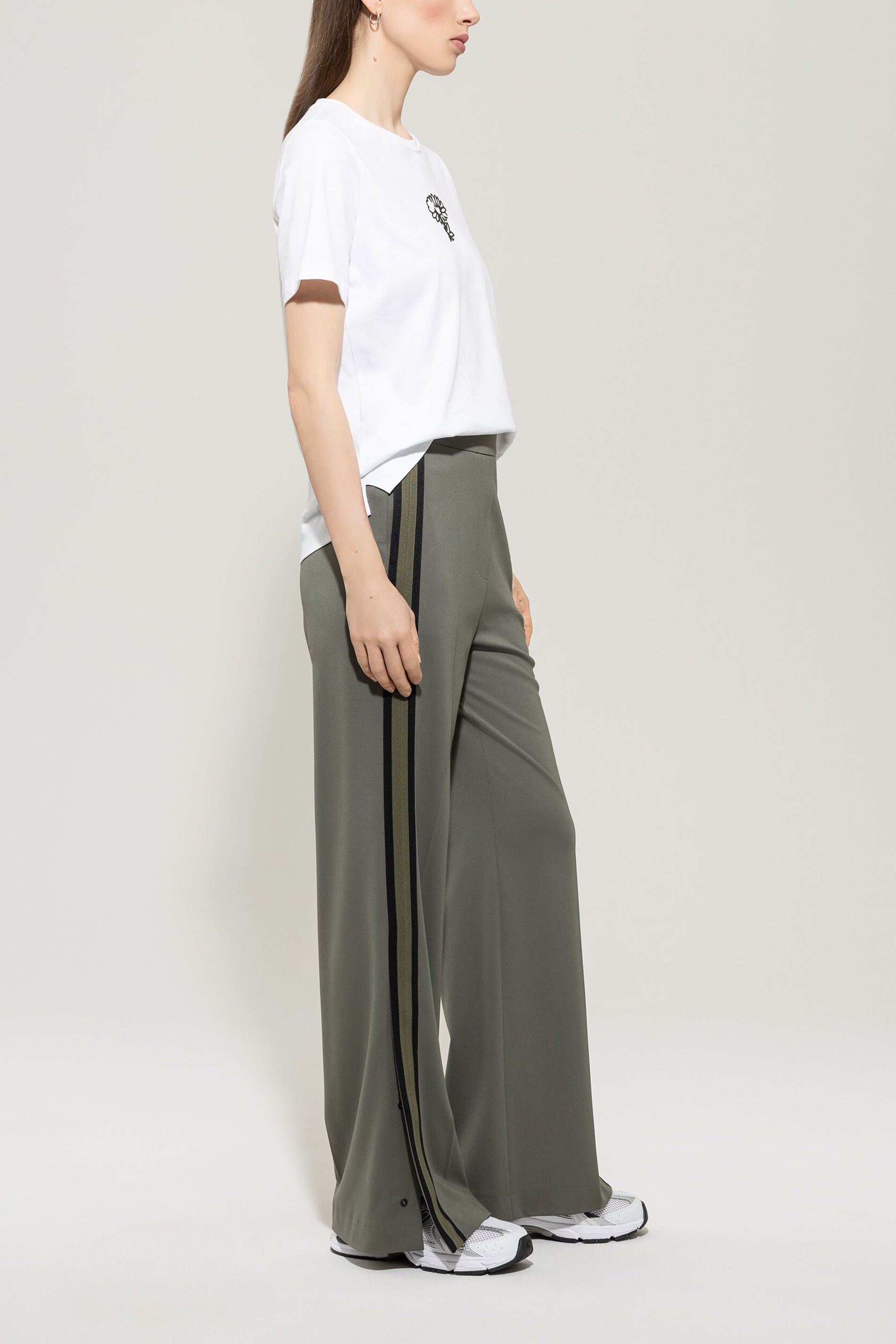 Wideleg aus Punto-Milano - cool khaki - Standard | Model Seite