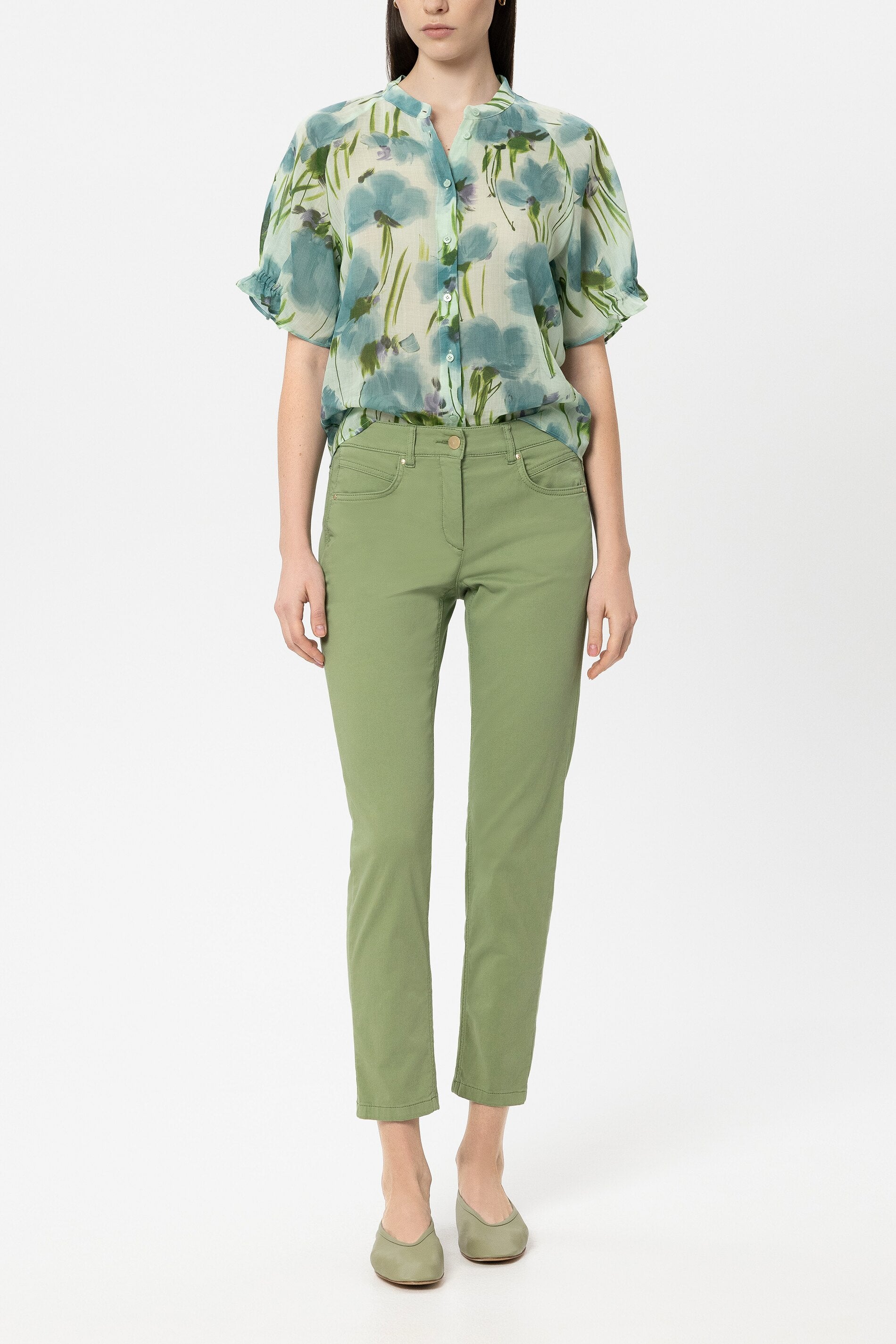 High-Stretch-Skinny-Denim - moss green - Standard | Model Front