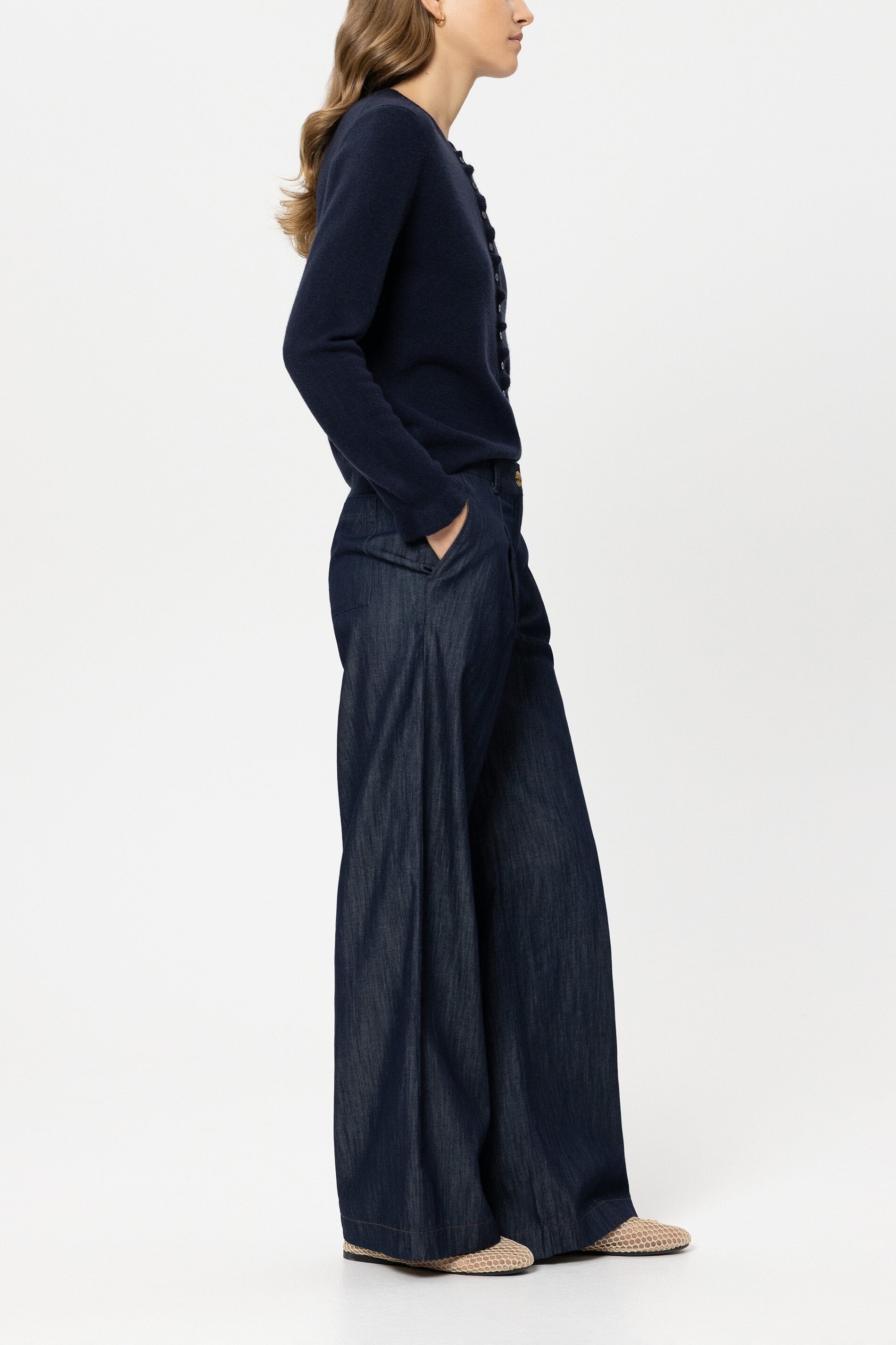 Wideleg-Denim mit Bundfalte - denim blue - Standard | Model Seite