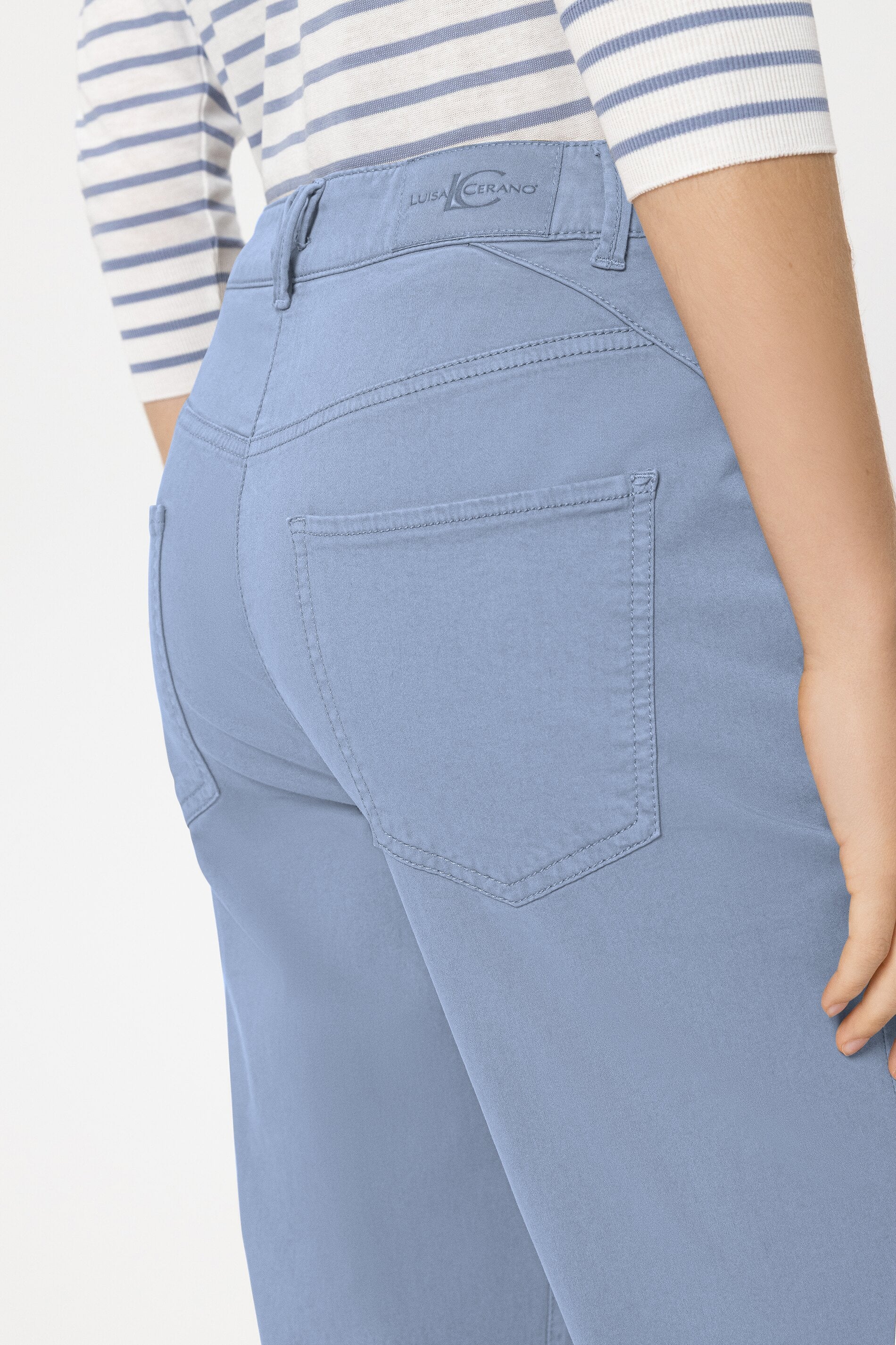 High-Stretch-Tapered-Denim - casual blue - Standard | Model Detail