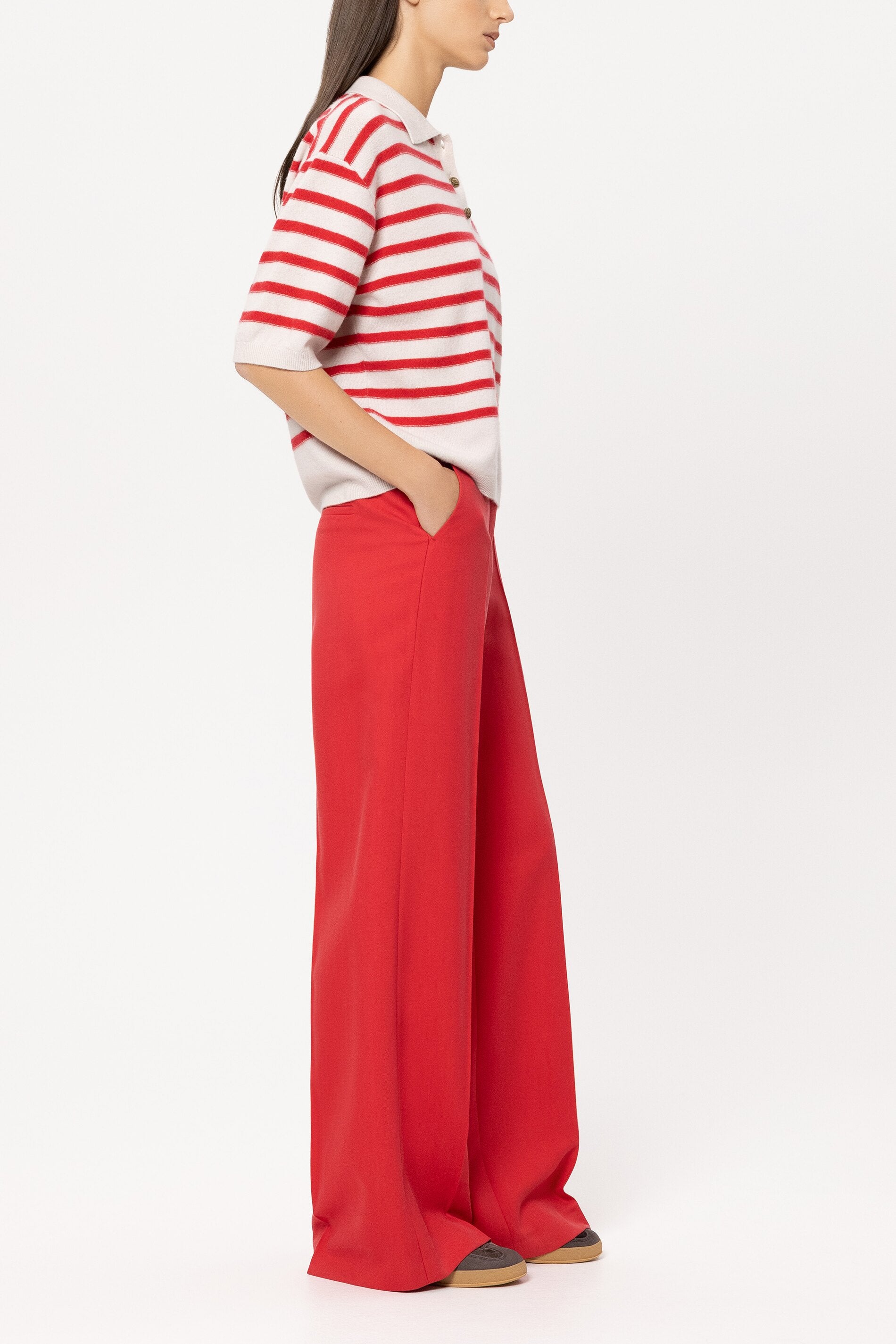 Gabardine-Wideleg-Pants - cherry red - Standard | Model Seite